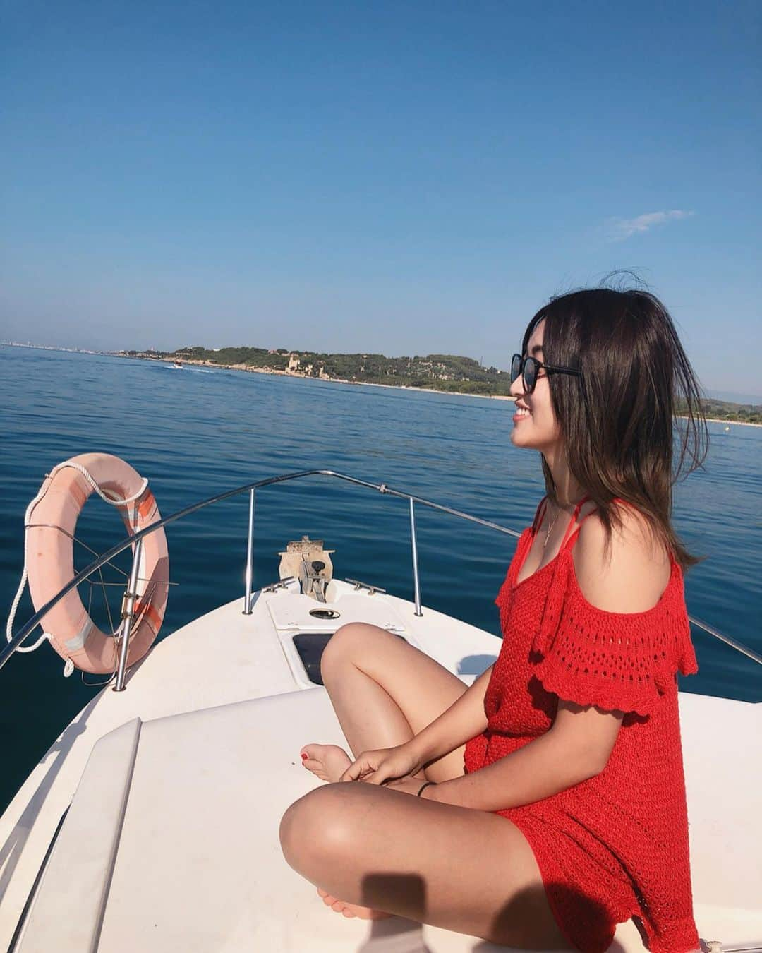 上枝恵美加さんのインスタグラム写真 - (上枝恵美加Instagram)「夏はまだまだ終わりません🚤🏝❤︎ Mi primera vez en barco por el #Mediterráneo 1st boat trip ． #summergirl #verano #mar #japanesegirl #sea #mediterráneamente #mediterranean #地中海」8月24日 22時20分 - emika_kamieda