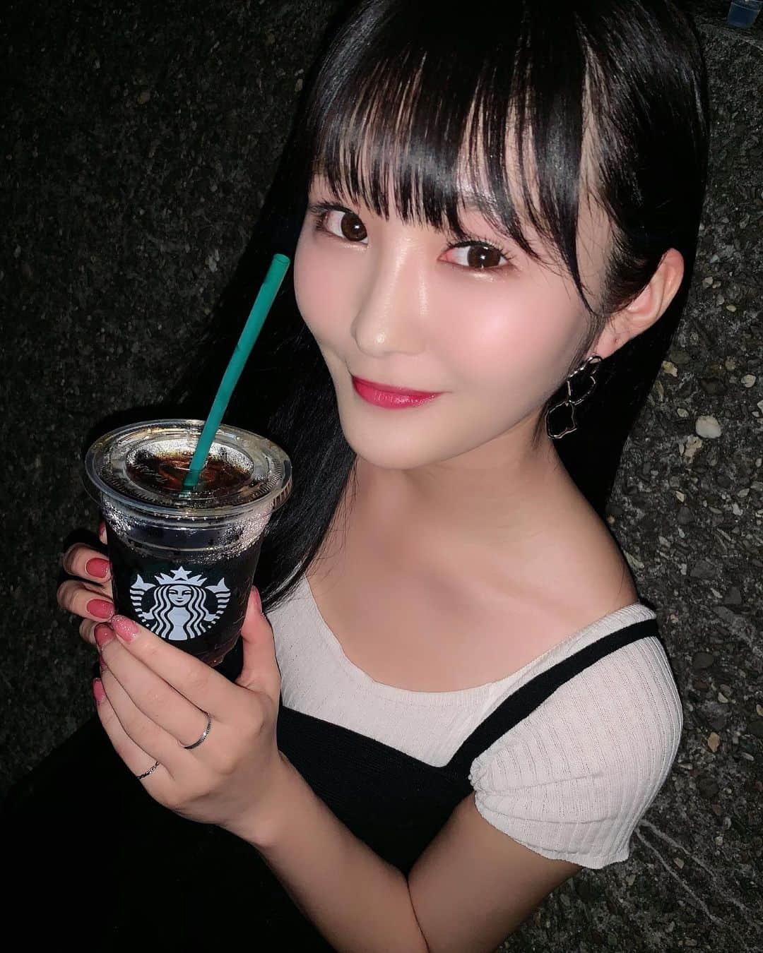 川上礼奈さんのインスタグラム写真 - (川上礼奈Instagram)「. お腹いっぱい🍖💕 コーヒーはブラック派です☕️♡ 昔は飲めなかったけど... 大人になったみたい😏💕笑」8月24日 22時44分 - kawakami_rena