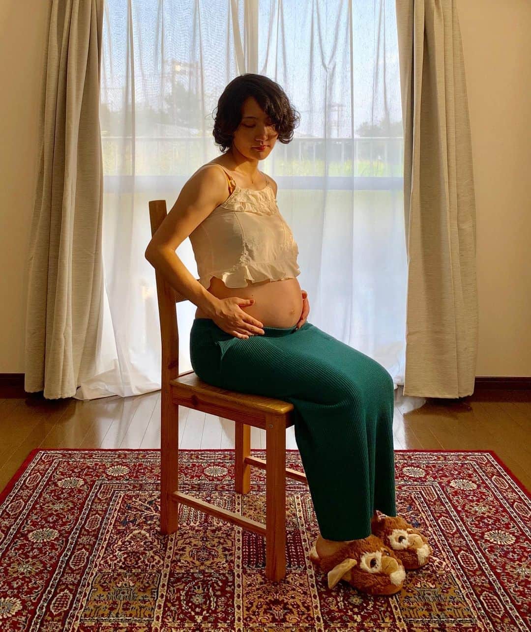 二階堂綾乃さんのインスタグラム写真 - (二階堂綾乃Instagram)「妊娠前はマタニティフォトってなんのために撮るんだろか？と思ってたけど、まあ撮ったよね !「私は本当にママの子なの？(´・ω・)」って疑われたとき見せるために #マタニティフォト #maternityphotography」8月24日 23時14分 - nikaidoayano