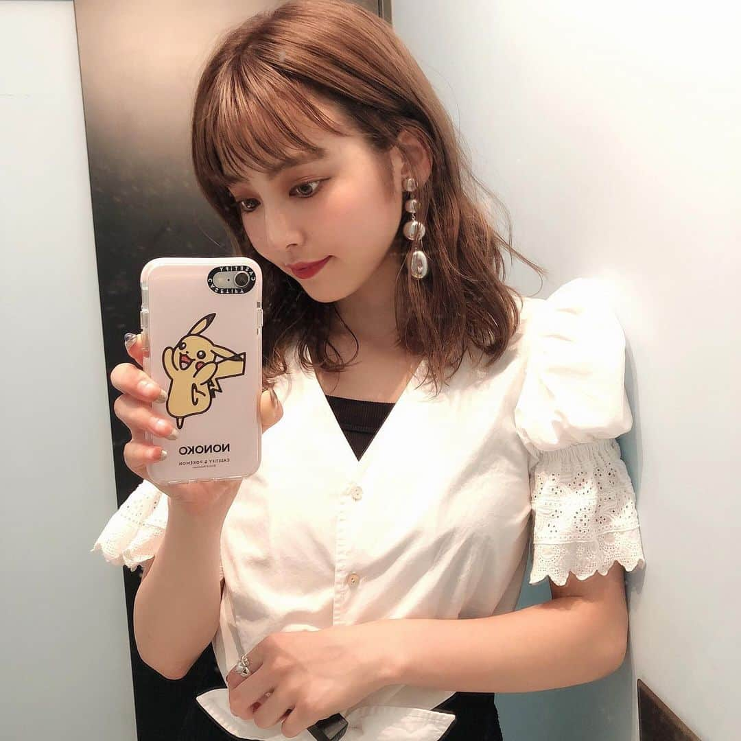 高橋野乃子さんのインスタグラム写真 - (高橋野乃子Instagram)「． iPhoneケースまた @casetify_jp の新作❤︎ ピカチュウはかわいすぎ🥺 前の名前入りミラーもお気に入りやったけど、 今回のやばい好き⚡️ #iphoneケース  #ポケモン#ピカチュウ  #CASETiFYPokemon #StateYourCase」8月24日 23時43分 - _nonstyle_