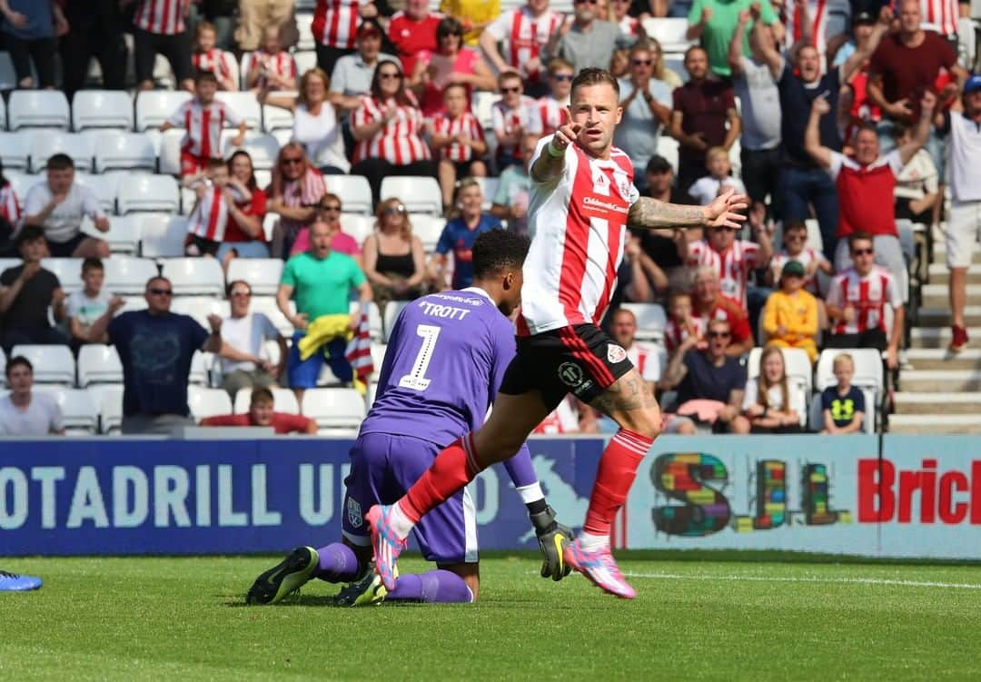 サンダーランドAFCさんのインスタグラム写真 - (サンダーランドAFCInstagram)「This guy is at it again...👌🏼 #SAFC」8月25日 0時10分 - sunderlandafcofficial