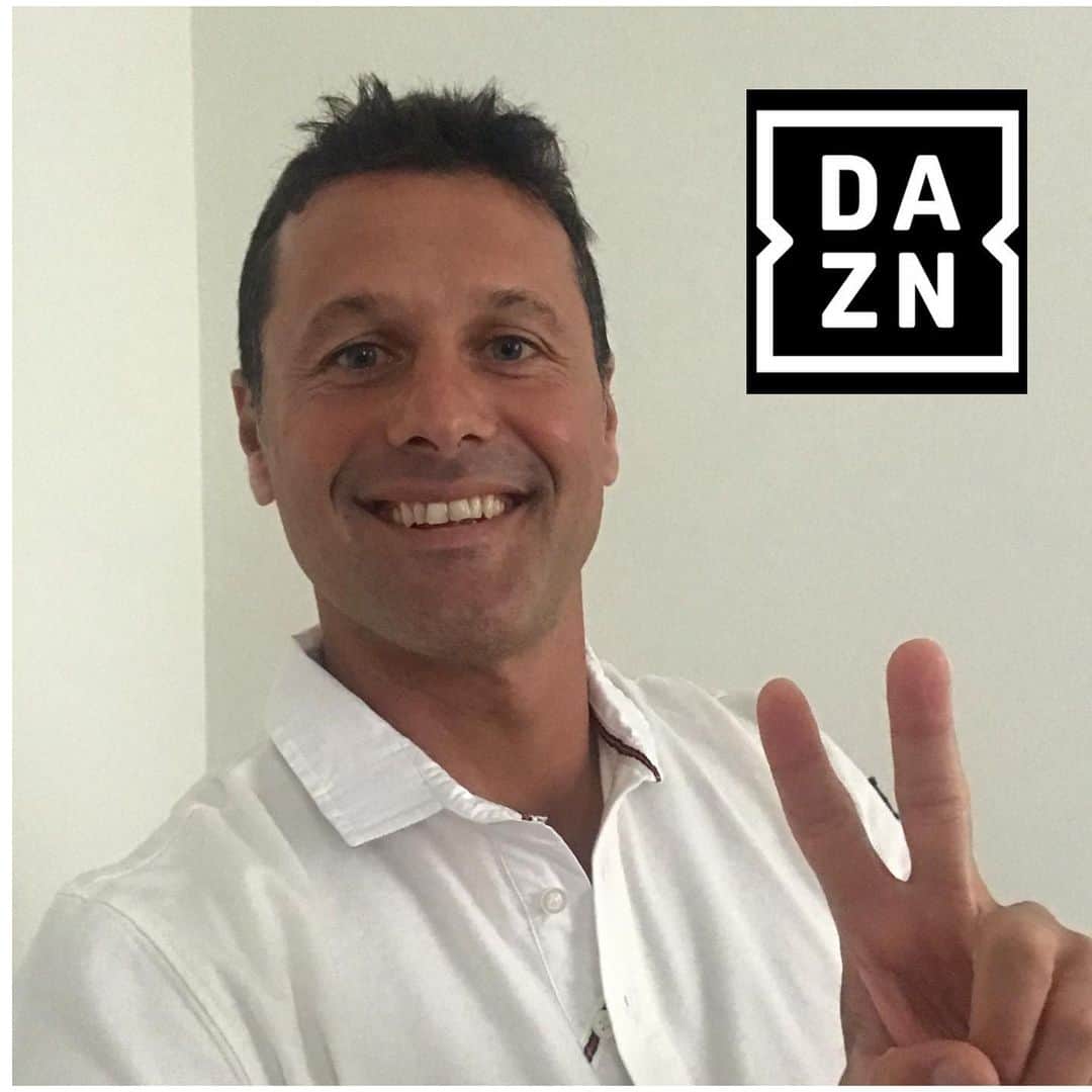 マッシモ・ゴッビのインスタグラム：「Pronto a scendere in campo.. ✌🏻 @dazn_it  #nuovaavventura #newchallenge #dazn」