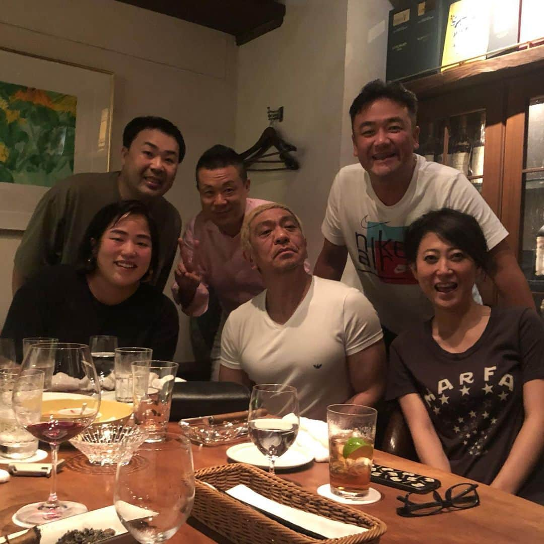 たむらけんじさんのインスタグラム写真 - (たむらけんじInstagram)「久々の東京はこのメンバーで飲みー！！御察しの通り僕の独壇場でしたよー！！吉本最高！！ #松本人志 #たむけん #友近 #フットボールアワー岩尾 #ゆりやんレトリィバァ #大阪パフェ #水曜日のダウンタウン」8月25日 0時26分 - tamuradojou