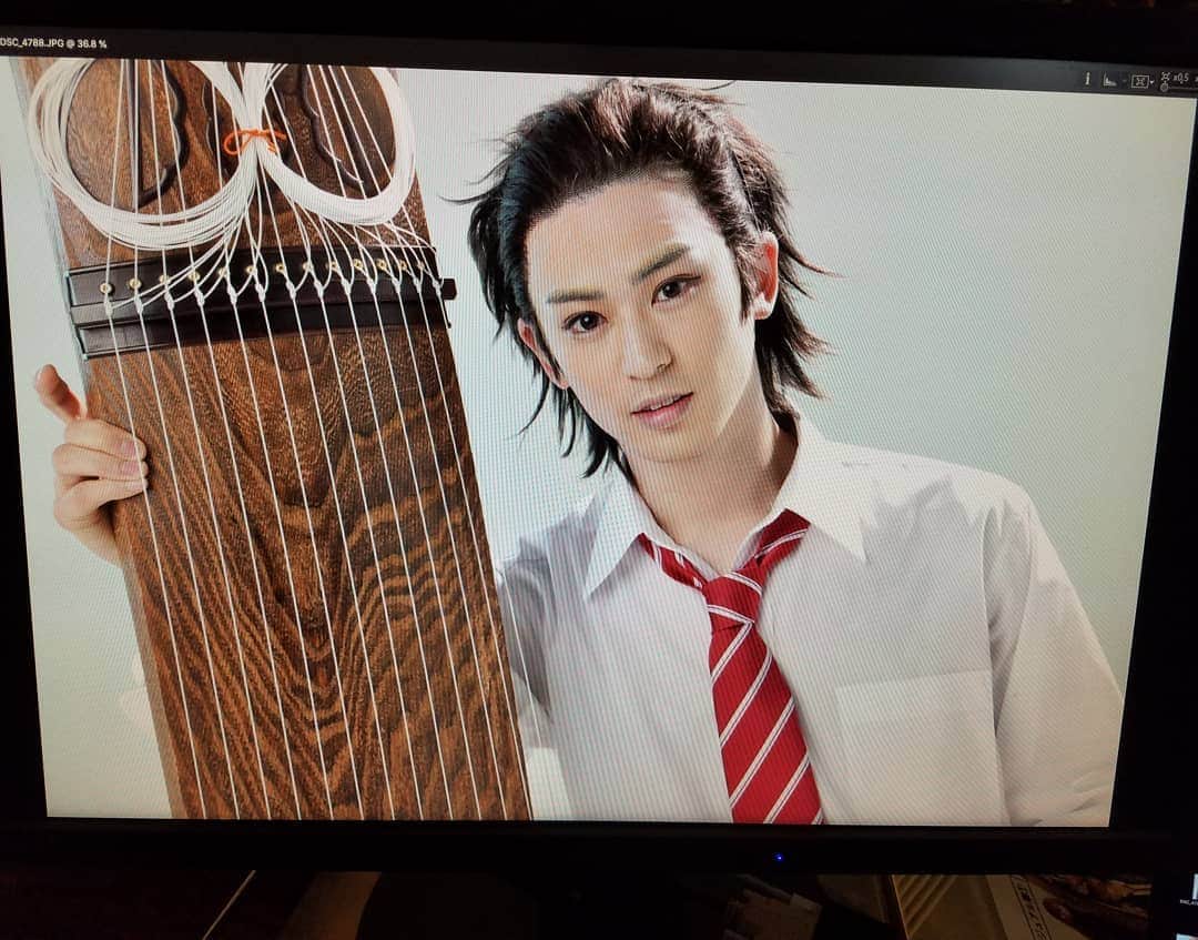 塩田康平のインスタグラム：「舞台「この音とまれ！」 明日東京千秋楽 宜しくお願いします！  #この音ステ #足立実康 #塩田康平 #未公開ショット #千秋楽 #箏曲 #生演奏」