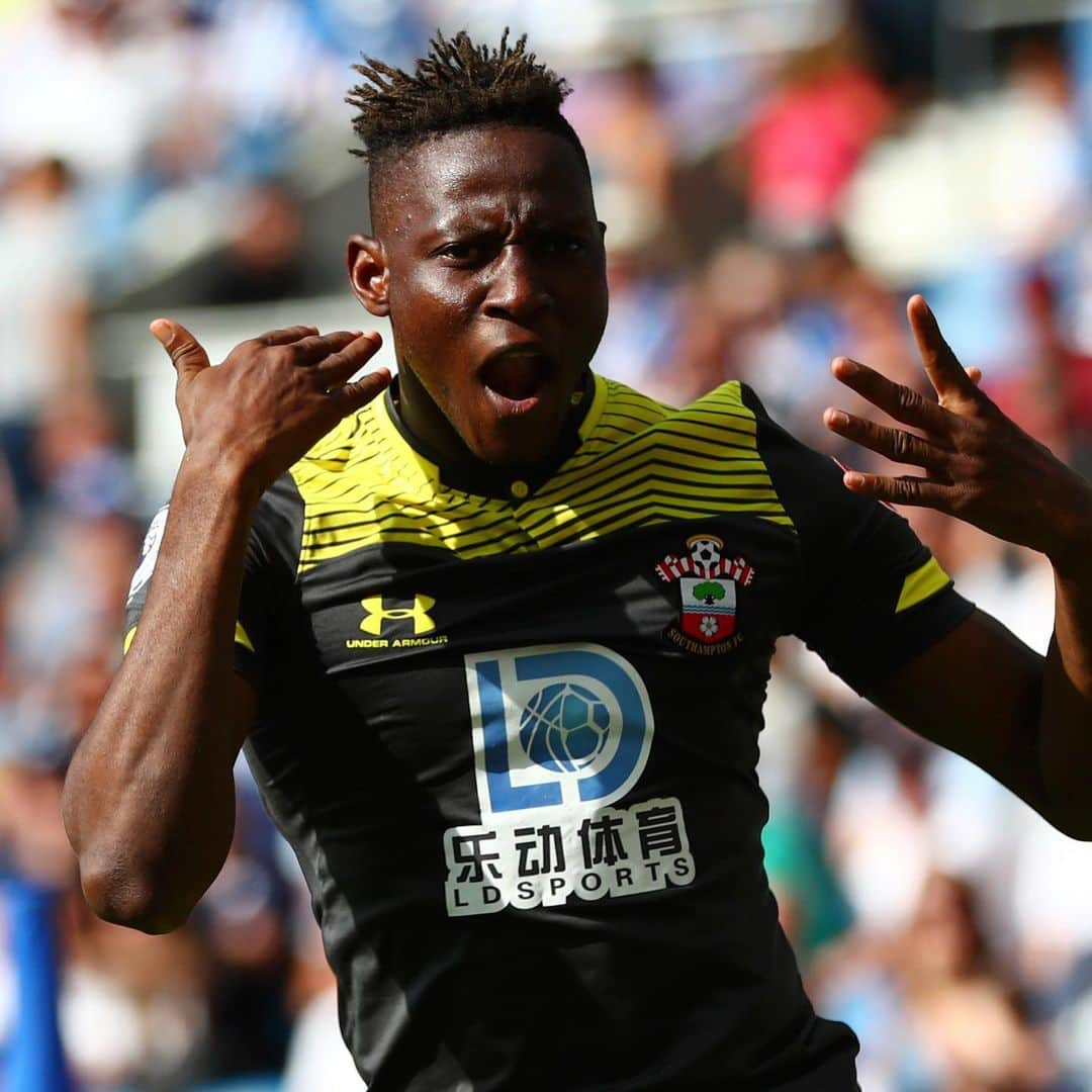 プレミアリーグさんのインスタグラム写真 - (プレミアリーグInstagram)「Too hot to handle 🔥 . It took @southamptonfc’s Moussa Djenepo just 78 seconds off the bench to open his #PL goal scoring account」8月25日 0時26分 - premierleague