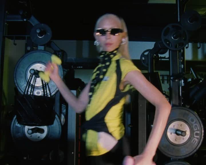 アレキサンダー・ワンのインスタグラム：「When you spot your ex on the other side of the gym.」
