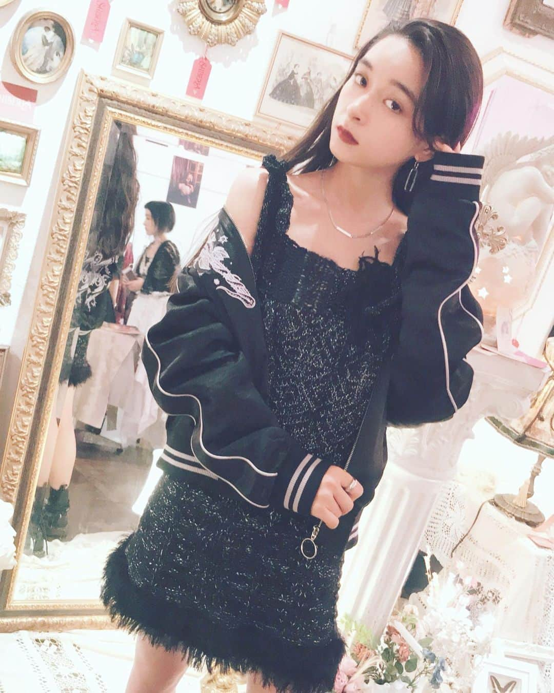 東佳苗さんのインスタグラム写真 - (東佳苗Instagram)「rurumu:2019aw snap❤︎❤︎❤︎ ライカ〜❤︎❤︎❤︎当たり前かもだけど服似合う天才  #rurumu #rurumu2019aw」8月25日 1時25分 - usagi_kanae