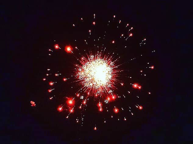 佐生雪のインスタグラム：「I was into watching fireworks so I couldn’t take many pictures but I want to share you guys. #fireworks #fireworksdisplay #花火大会」