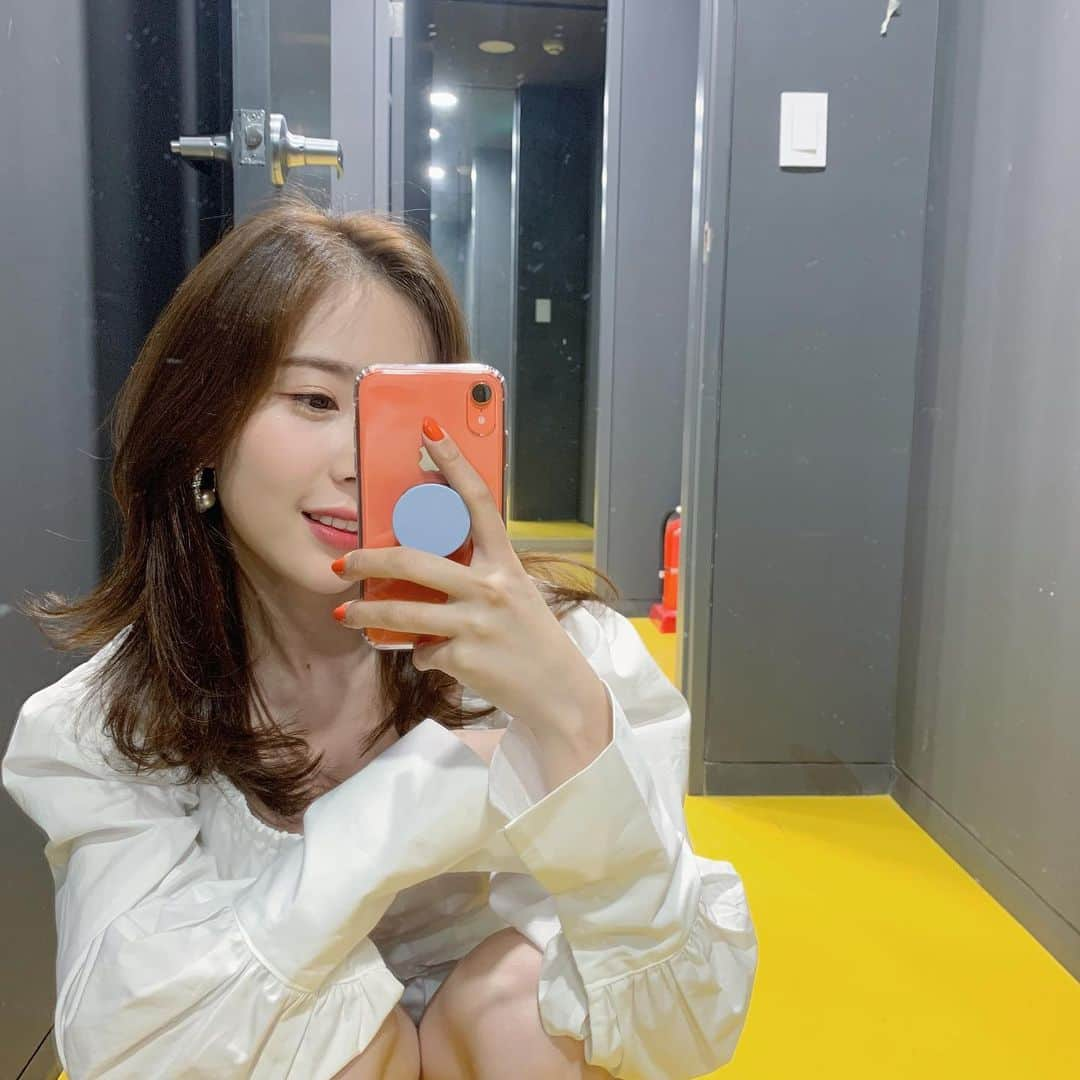 チェギョンさんのインスタグラム写真 - (チェギョンInstagram)「💇‍♀️💇‍♀️💇‍♀️💇‍♀️💇‍♀️」8月25日 1時49分 - yunvely_0824