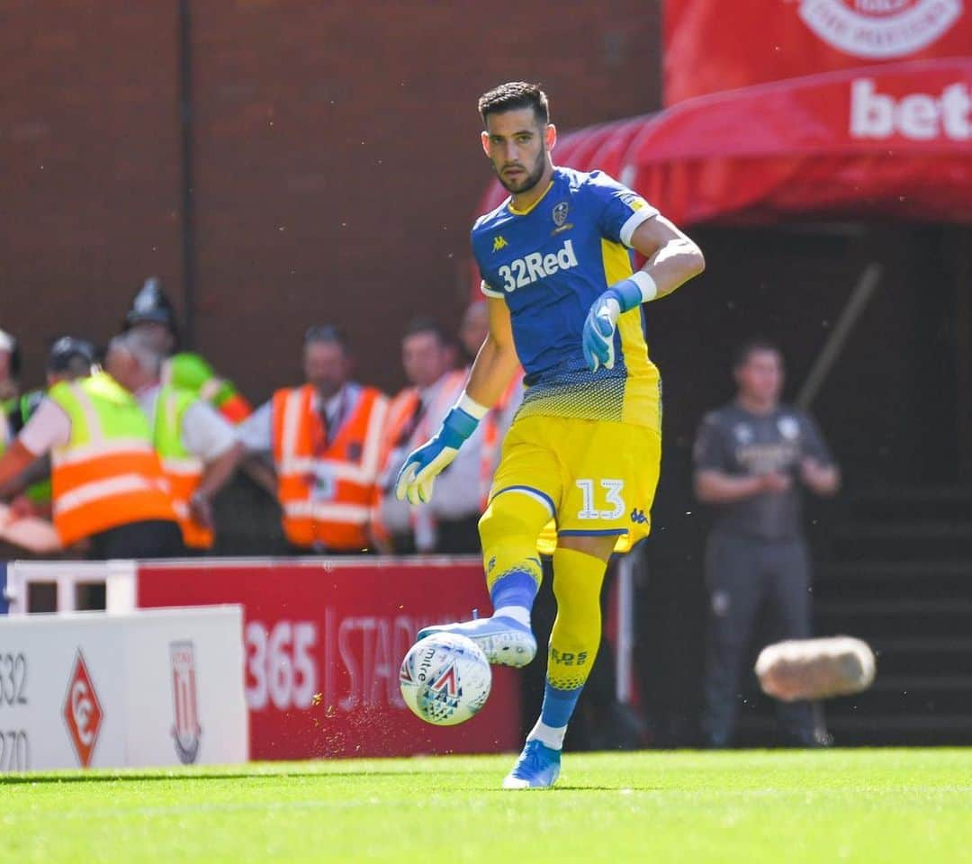 キコ・カシージャのインスタグラム：「Great performance of the team!! Keep going!! Gran trabajo del equipo!! Seguimos!! 💙💛💙💛 #mot #cleansheet #K13」