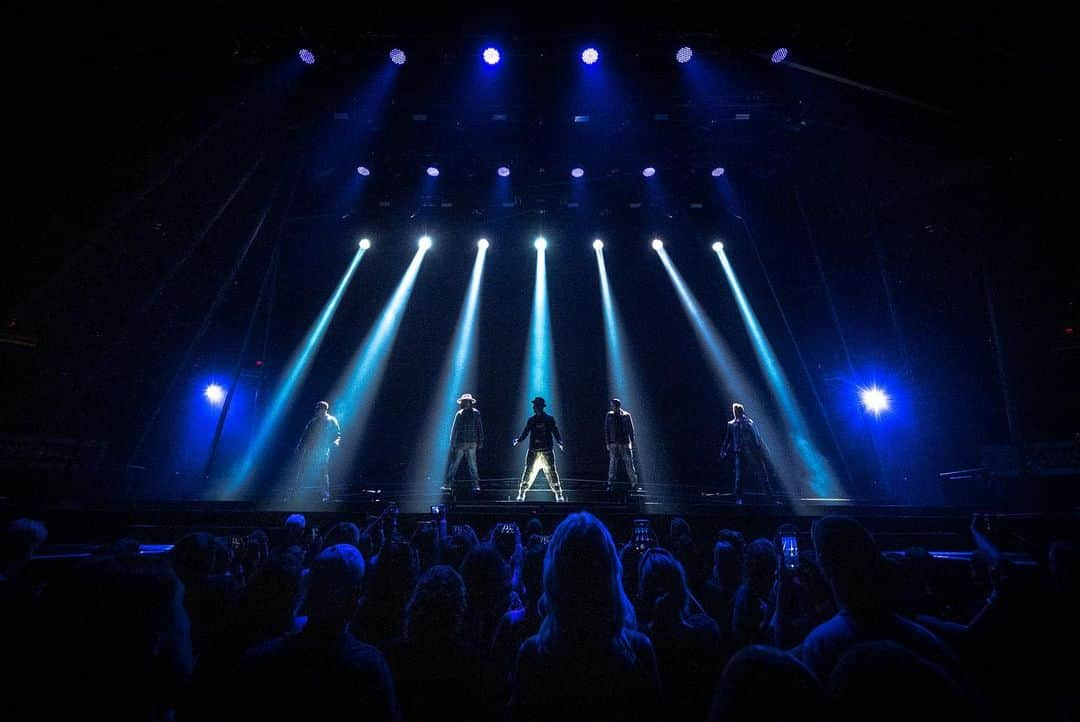 backstreetboysさんのインスタグラム写真 - (backstreetboysInstagram)「Fort Lauderdale you were out of this world! So much love! #BSBFTL #DNAWorldTour」8月25日 3時12分 - backstreetboys