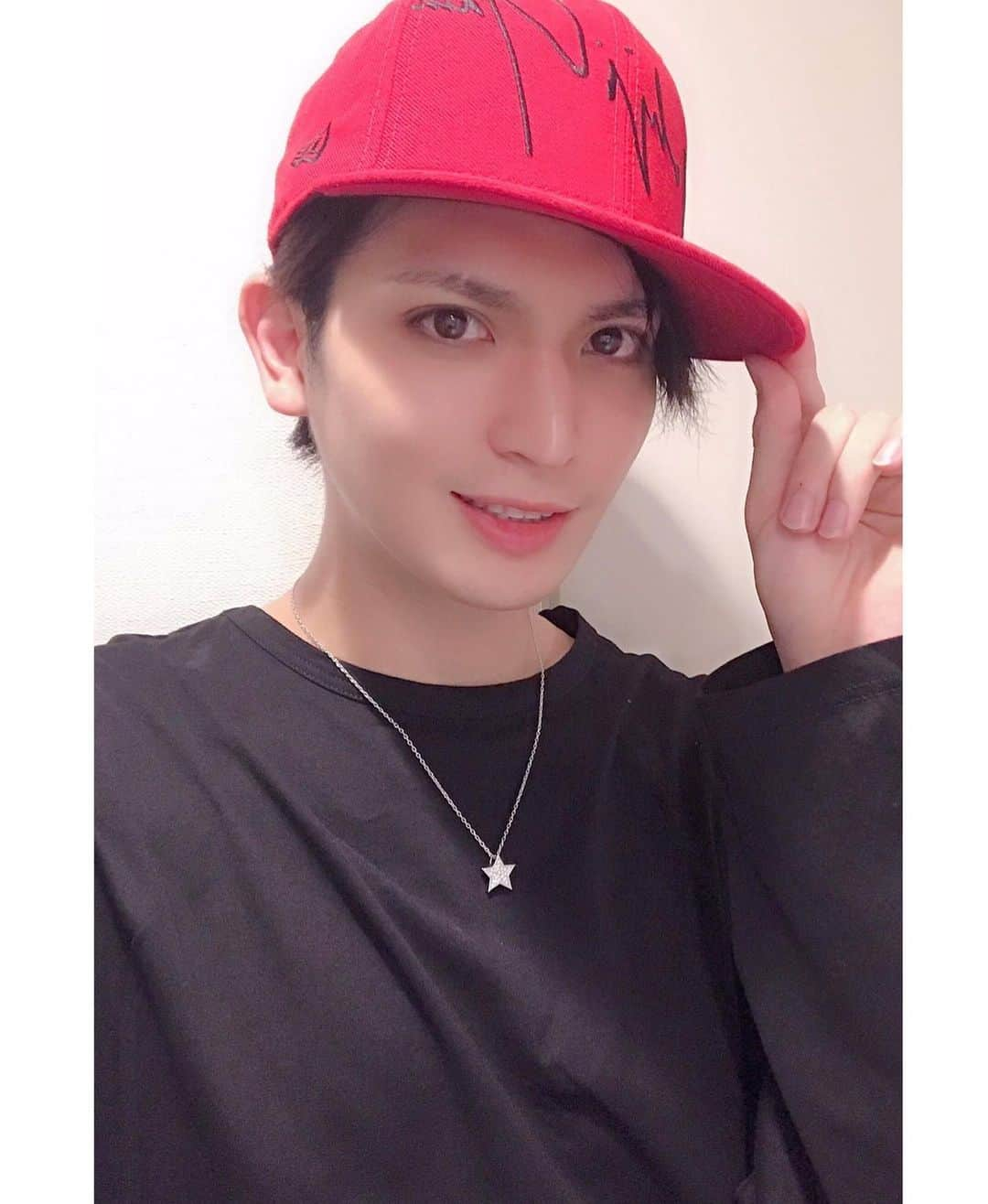 小波津亜廉のインスタグラム：「[24/8/19] “Well, it’s over now, but I’ve turned 28 years old! Thank you for all the messages, presents and letters! I’m going to work hard to show everyone the new me who has matured by another year!” ⠀⠀⠀ ⠀ DID YOU GUYS WISH HIM HAPPY BDAY ON TWITTER? ⠀⠀⠀ ⠀ #kohatsuallen ⠀⠀⠀ ⠀ Source: Allen’s twitter」