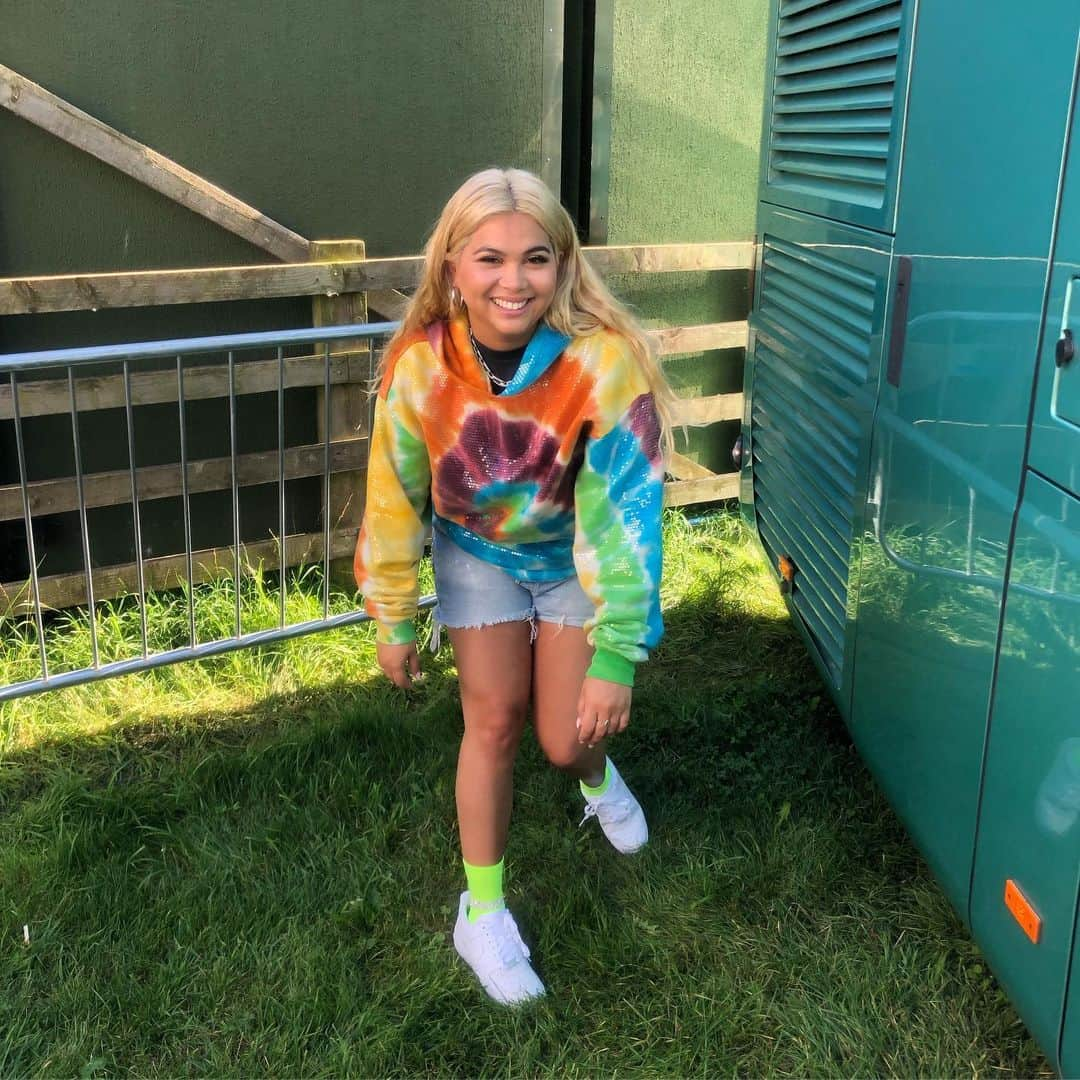 ヘイリー・キヨコさんのインスタグラム写真 - (ヘイリー・キヨコInstagram)「Had a blast at the Reading and Leeds festival. I miss y’all already, I love my UK beauties ❤️❤️❤️」8月25日 3時15分 - hayleykiyoko