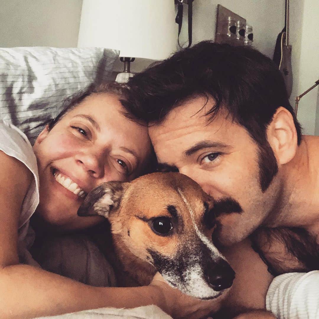 コリン・ドネルのインスタグラム：「I miss this before I even leave. Petey not pictured because he’s a spaz. @pattimurin #home #adoptdontshop」