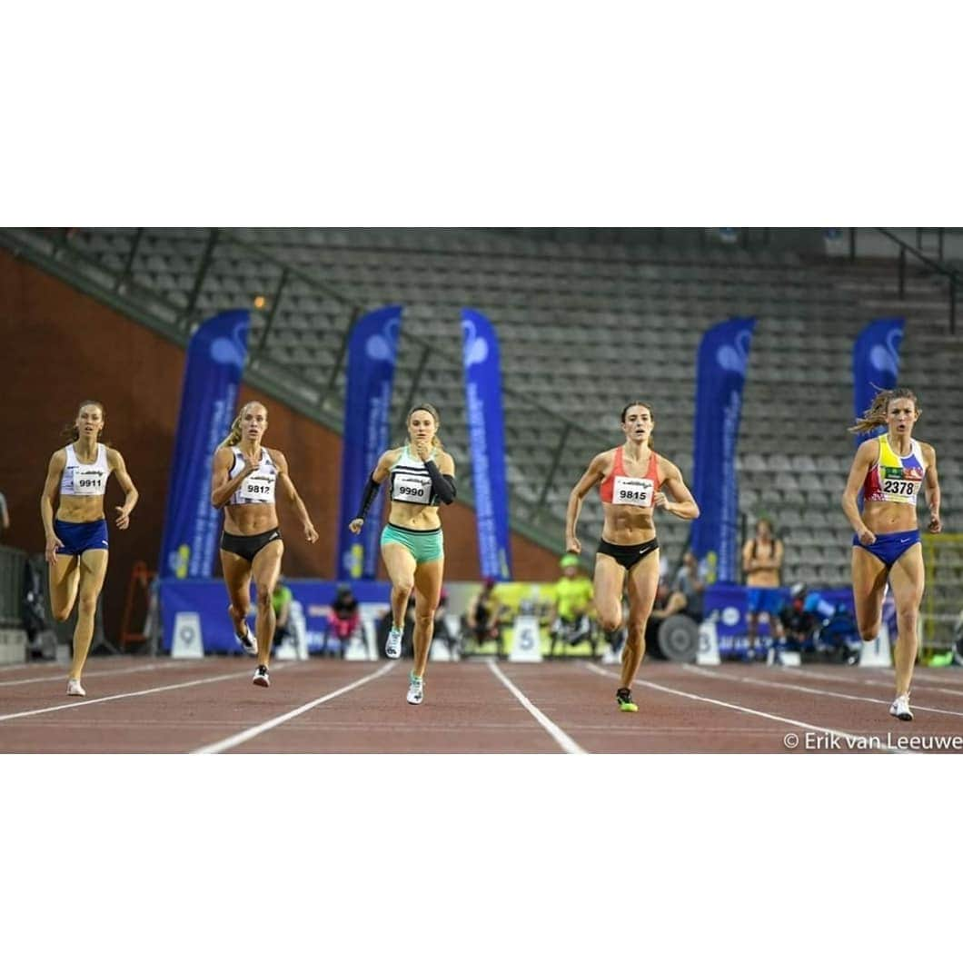 Paulien COUCKUYTさんのインスタグラム写真 - (Paulien COUCKUYTInstagram)「Personal best on the 400m last night |53.47| ➡️ Confidence 🆙 ✨ Feeling good & looking forward to the nationals next weekend to run my lovely 400m hurdles again at this track !  #brusselsgrandprix #400m #confidence  #thebestisyettocome #belgiancheetahs #roadtodoha2019 • 📸 @delobelphotography / Erik van Leeuwen」8月25日 3時51分 - pauliencouckuyt