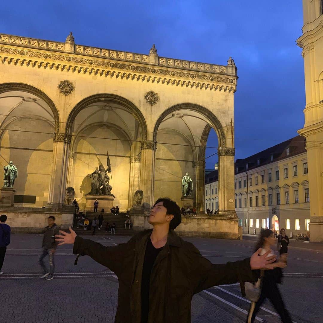 キム・ジェウクさんのインスタグラム写真 - (キム・ジェウクInstagram)「Bye munchen」8月25日 4時30分 - jaeuck.kim