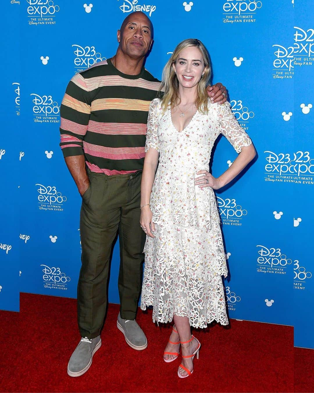 Just Jaredさんのインスタグラム写真 - (Just JaredInstagram)「Dwayne Johnson (@therock) and Emily Blunt in @moniquelhuillier were at D23 today to debut two new trailers for their upcoming Disney movie “Jungle Cruise,” which is our next year. #DwayneJohnson #EmilyBlunt #JungleCruise #D23expo」8月25日 4時38分 - justjared