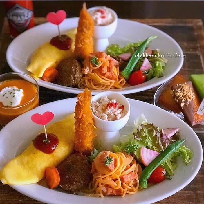Locariのインスタグラム：「夏休みにぴったりなお子様ランチ🍽  メニューに困ったら @ryosayu  さんのインスタを参考にぜひ挑戦してみてください👧🏻👦🏻💕 . . .  #ランチ #ランチ部 #休日ランチ #お昼のランチも大人気 #お家ご飯 #おうちごはん #おうちごはん部 #おうちごはんラバー #おうちごはんlover #お子様ランチ」