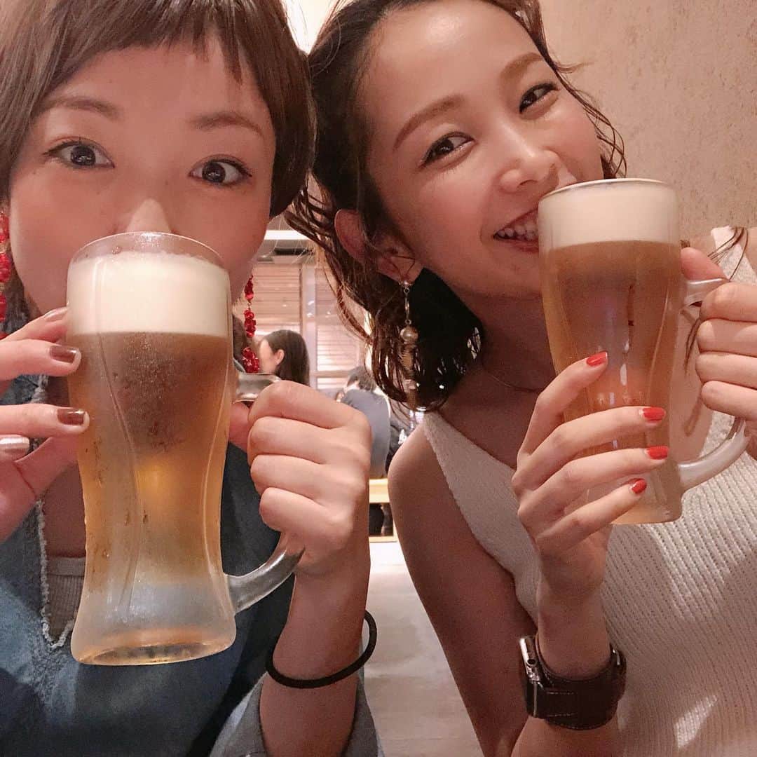 中上真亜子さんのインスタグラム写真 - (中上真亜子Instagram)「そうです昨日は小雪さんと昼から乾杯してました🍺そこにあきらくんもやって来て、そして念願のバーベキューして夏してカヨさんのお店へ🍺 #夏はこれから #わたしの夏2019」8月25日 15時36分 - maako_nakagami