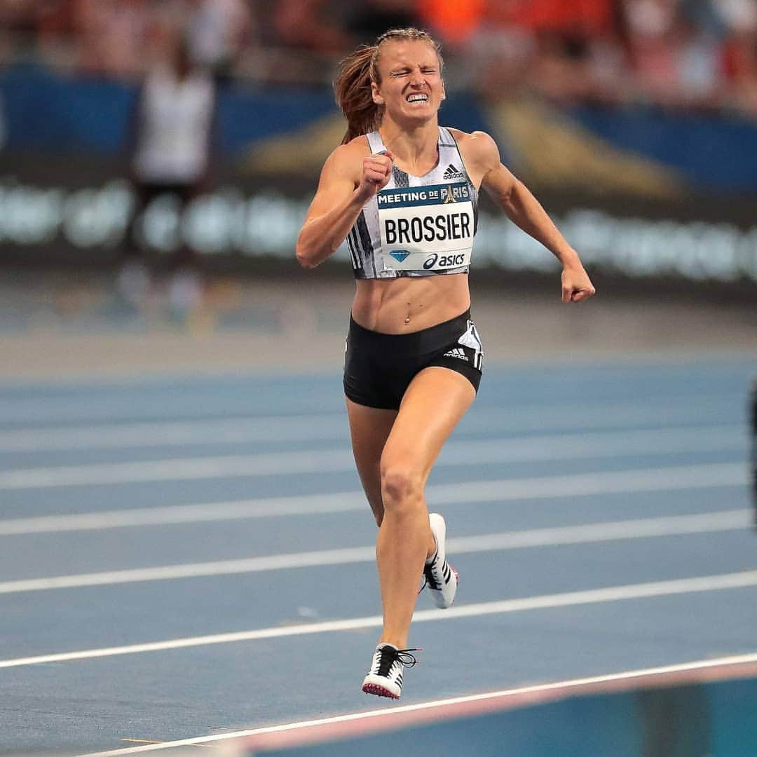 Amandine BROSSIERさんのインスタグラム写真 - (Amandine BROSSIERInstagram)「2ème fois dernière pour ma 2ème Diamond League, à quand la prochaine? 💎😅 📷@matthieutourault  #noregrets #roadtodoha #400meters #solong #run #faster #diamondleague #parisDL #paris」8月25日 6時55分 - amandine.brossier