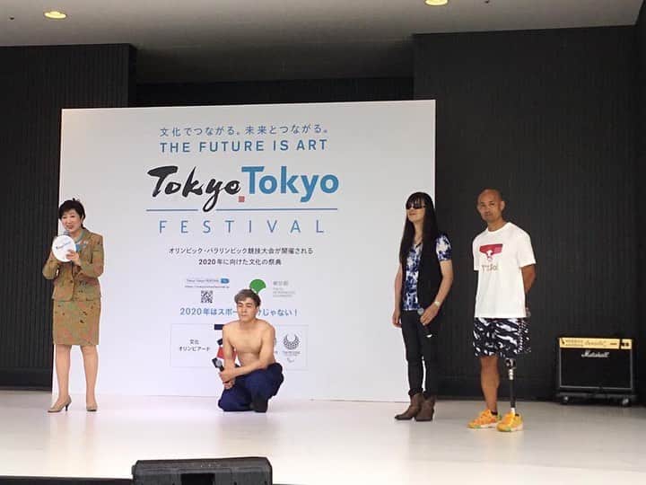 小池百合子さんのインスタグラム写真 - (小池百合子Instagram)「東京2020大会は文化の祭典でもある。東京からアートを発信するのが Tokyo Tokyo FESTIVALだ。立川で義足ダンサーの大前光市さん、現役パラアスリートの山本篤さんらと、浜離宮公園ではコシノジュンコさんプロデュースのイベントを開催。キーワードは「文化でつながる。未来とつながる」 https://tokyotokyofestival.jp」8月25日 7時35分 - yuriko.koike