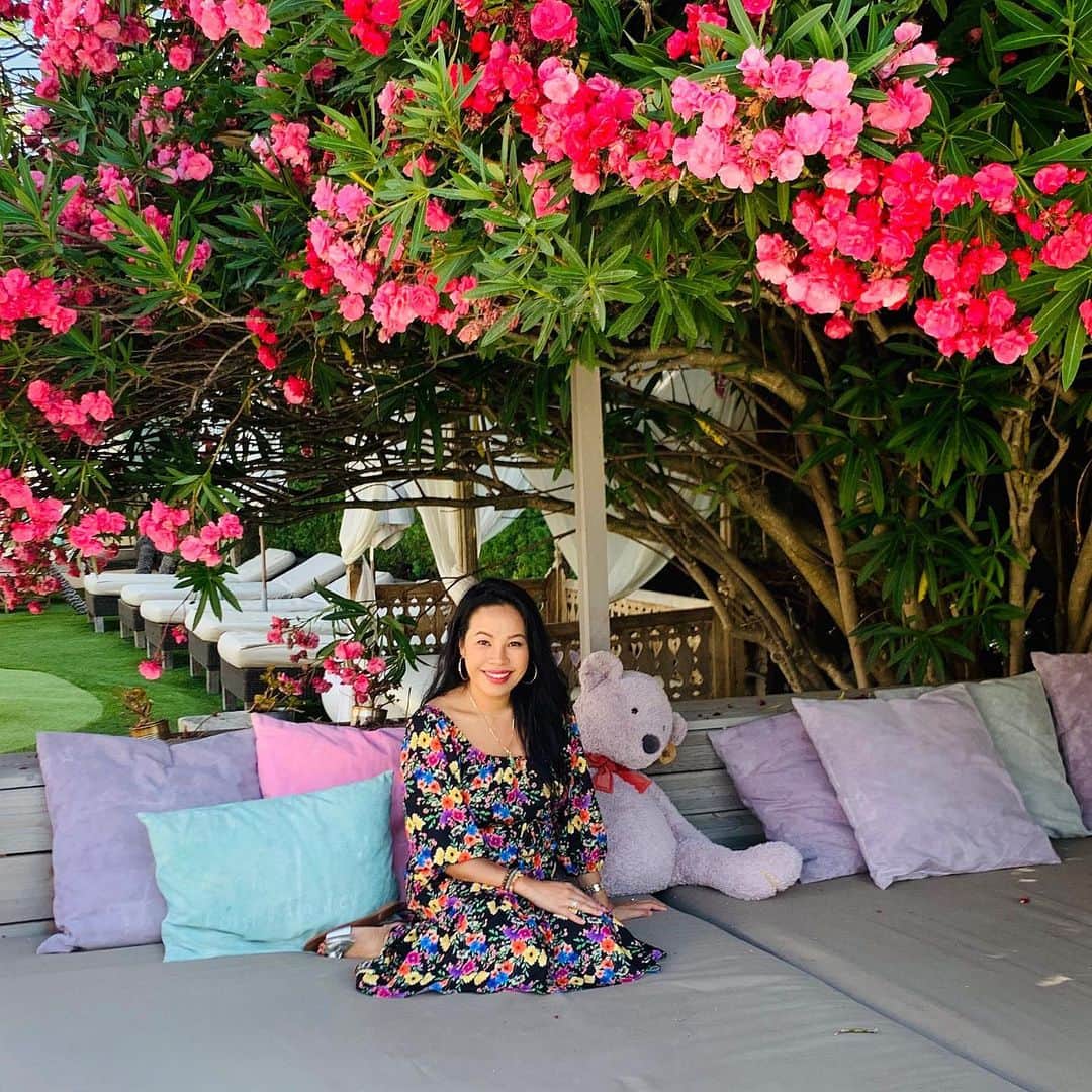 のインスタグラム：「Last days of summer in St. Tropez... #frenchriviera #sainttropez #summergetaway #Jetsetter #vacation #sttropez #southoffrance」