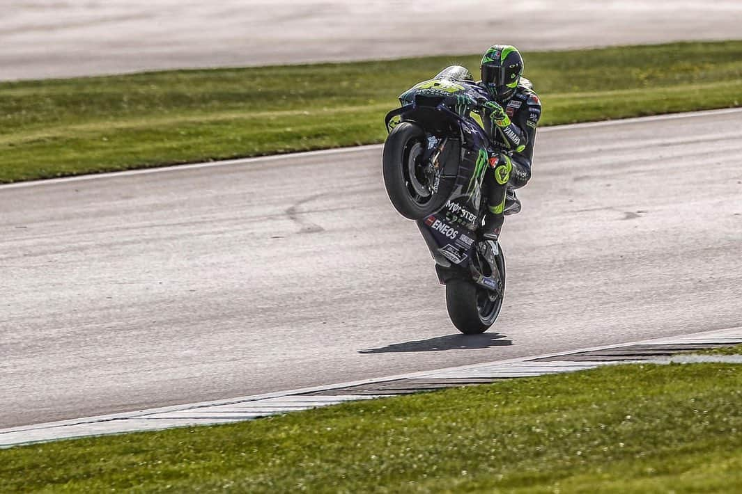 バレンティーノ・ロッシさんのインスタグラム写真 - (バレンティーノ・ロッシInstagram)「Silverstone circuit,England Saturday,official practice 📸 @falex79 @gigisoldano @jesusrobledo 🎥 by @motogp 📸 pic 5-6 by @gopro」8月25日 7時48分 - valeyellow46