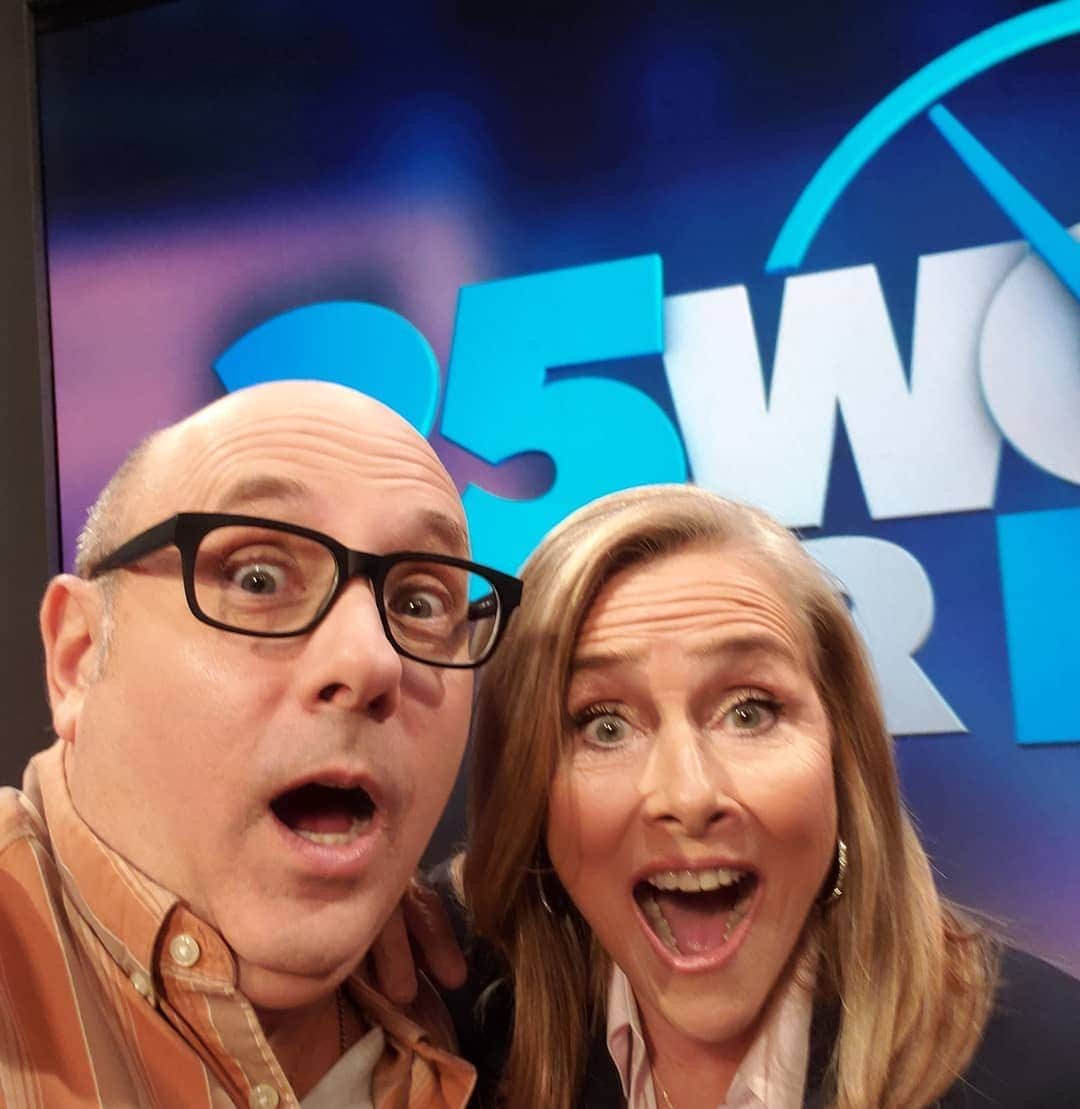 ウィリー・ガーソンさんのインスタグラム写真 - (ウィリー・ガーソンInstagram)「Makin some more magic today with my new best pal @meredithvieira on @25wordsorlesstv」8月25日 7時56分 - willie.garson