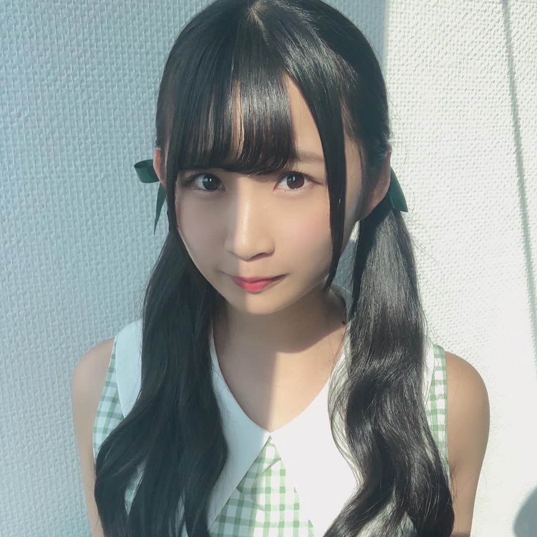 松本愛花のインスタグラム：「👧🏻 * * * * 巻き髪うくなりたいなぁ💗💭 * * * * #巻き髪 #ツインテール #リボン  #巻きツイン  #ヘアアレンジ  #ロングヘア #アイドル #idol」