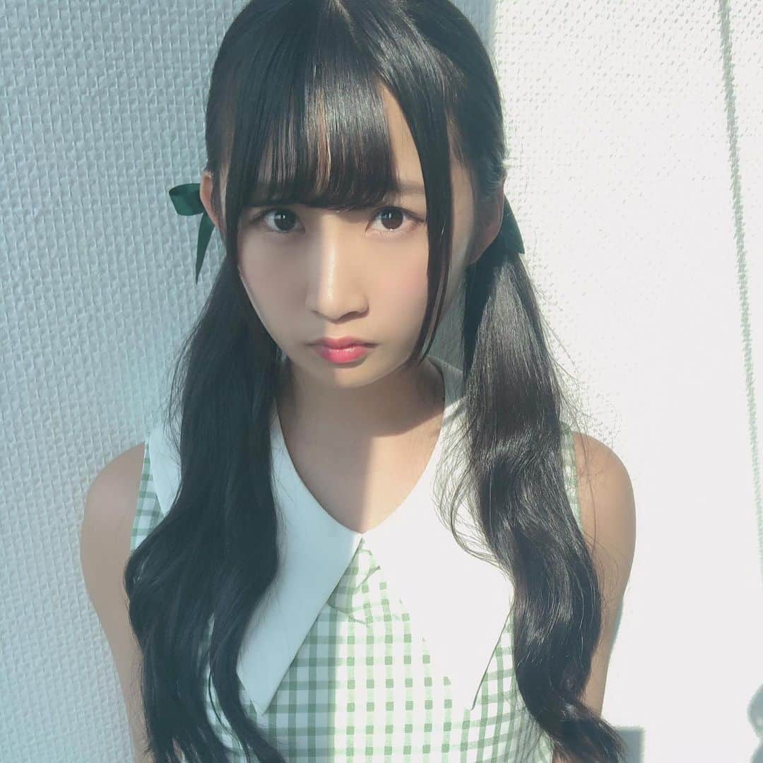 松本愛花さんのインスタグラム写真 - (松本愛花Instagram)「👧🏻 * * * * 巻き髪うくなりたいなぁ💗💭 * * * * #巻き髪 #ツインテール #リボン  #巻きツイン  #ヘアアレンジ  #ロングヘア #アイドル #idol」8月25日 8時36分 - aika_matsumoto.official