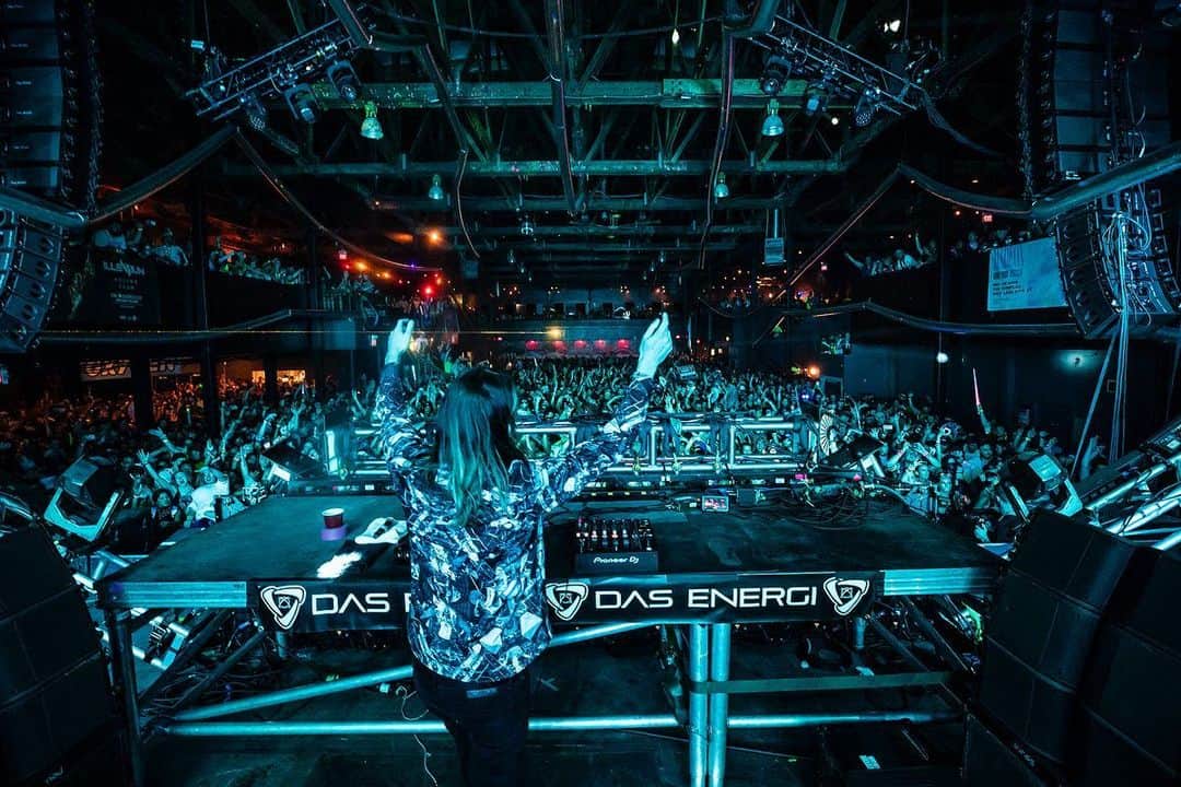 Zeds Deadさんのインスタグラム写真 - (Zeds DeadInstagram)「@deadbeats SLC was 🔥. 3rd year in row we’ve been here and our first time doing it at @dasenergifestival」8月25日 8時56分 - zedsdead