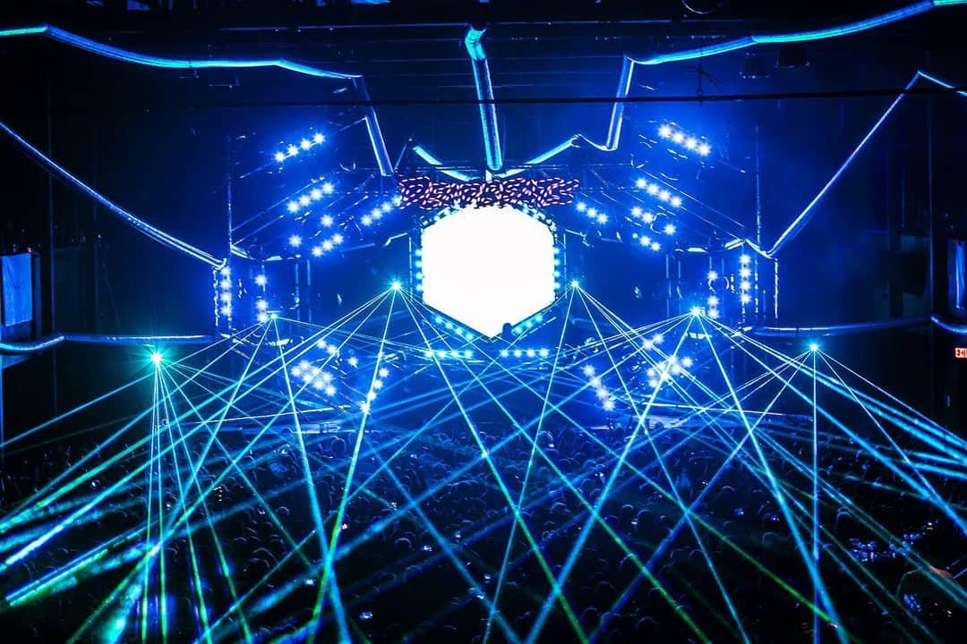 Zeds Deadのインスタグラム：「@deadbeats SLC was 🔥. 3rd year in row we’ve been here and our first time doing it at @dasenergifestival」