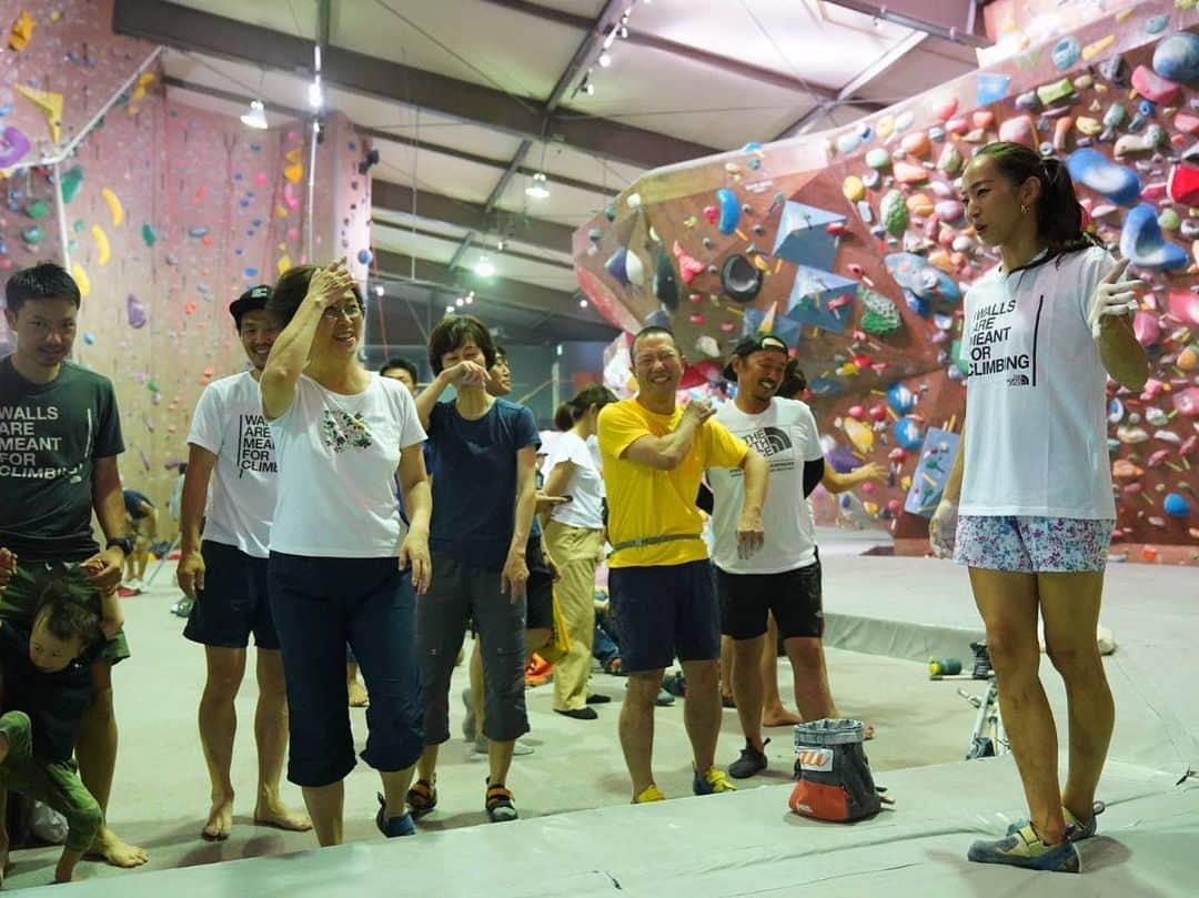 野口啓代さんのインスタグラム写真 - (野口啓代Instagram)「GROBAL CLIMBING DAY! @thenorthface 主催の講習会を @climbparkbasecamp にて豪華メンバーで開催しました★* * そしてまたまたケーキ😍🎂💕 長きに渡ってサポートしてくれている @thenorthfacejp ありがとうございます❤️* * * @au_official #大和証券 @thenorthfacejp @orientalbaio #三井不動産 @cowsoapcp #zeta  @c3fit @lasportivajp @petzl_official  @newhale_japan」8月25日 9時19分 - noguchi_akiyo