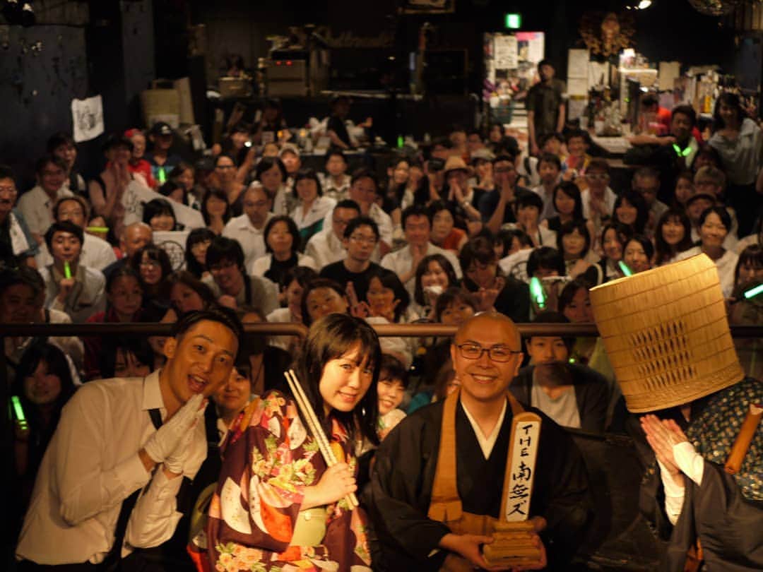 のインスタグラム：「THE 南無ズ 夏のワンマンライブ！ 『あー南無休み 〜チョイトお盆つかれ 麦茶 cool baby〜 』 見に来てくれた皆様 OAの てら＊ぱるむすさん Groovy Rubbish ありがとうございました🙇🙇🙇 大成功でおわりました。 皆さんのおかげです！  ここからはまたレオを載せていこうと思います！！」