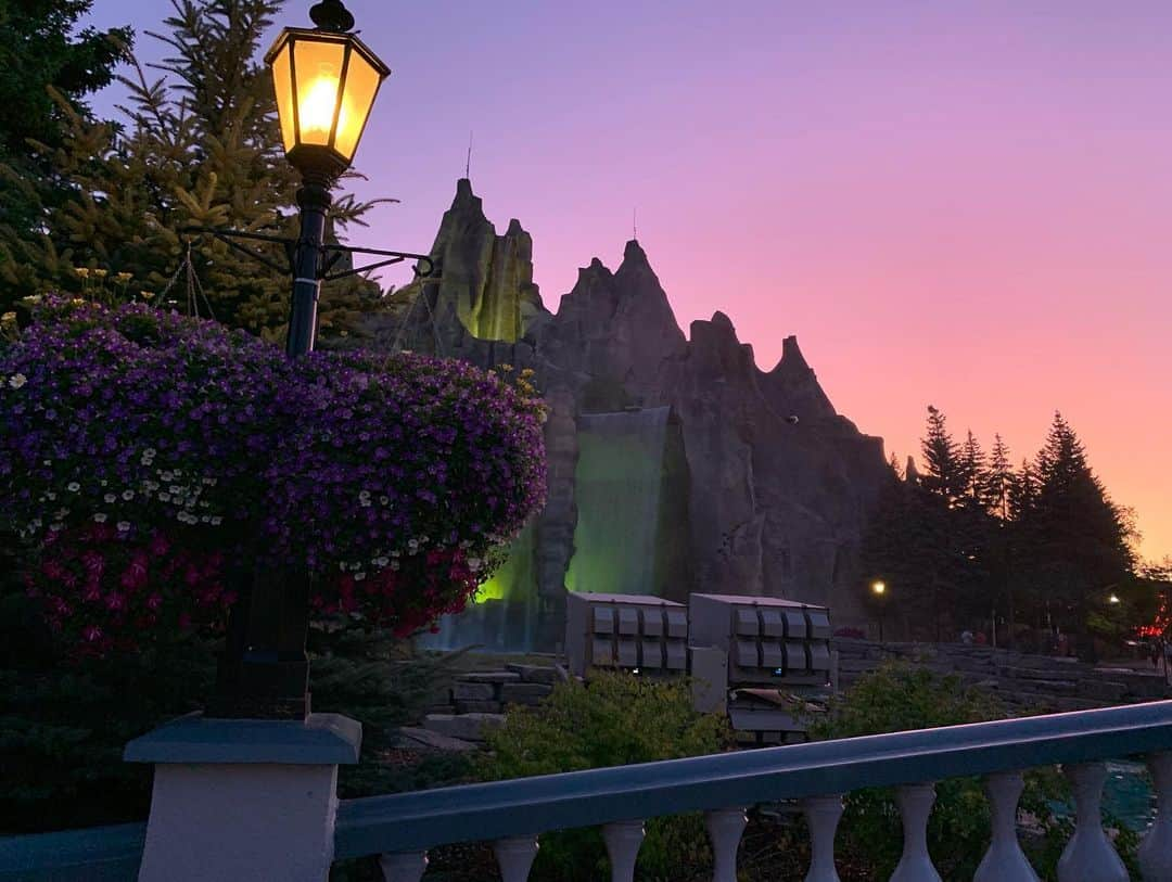 ケイトリン・オズモンドさんのインスタグラム写真 - (ケイトリン・オズモンドInstagram)「Amazing day at Canada’s Wonderland! #nofilter #naturalbeauty」8月25日 10時34分 - kaetkiss