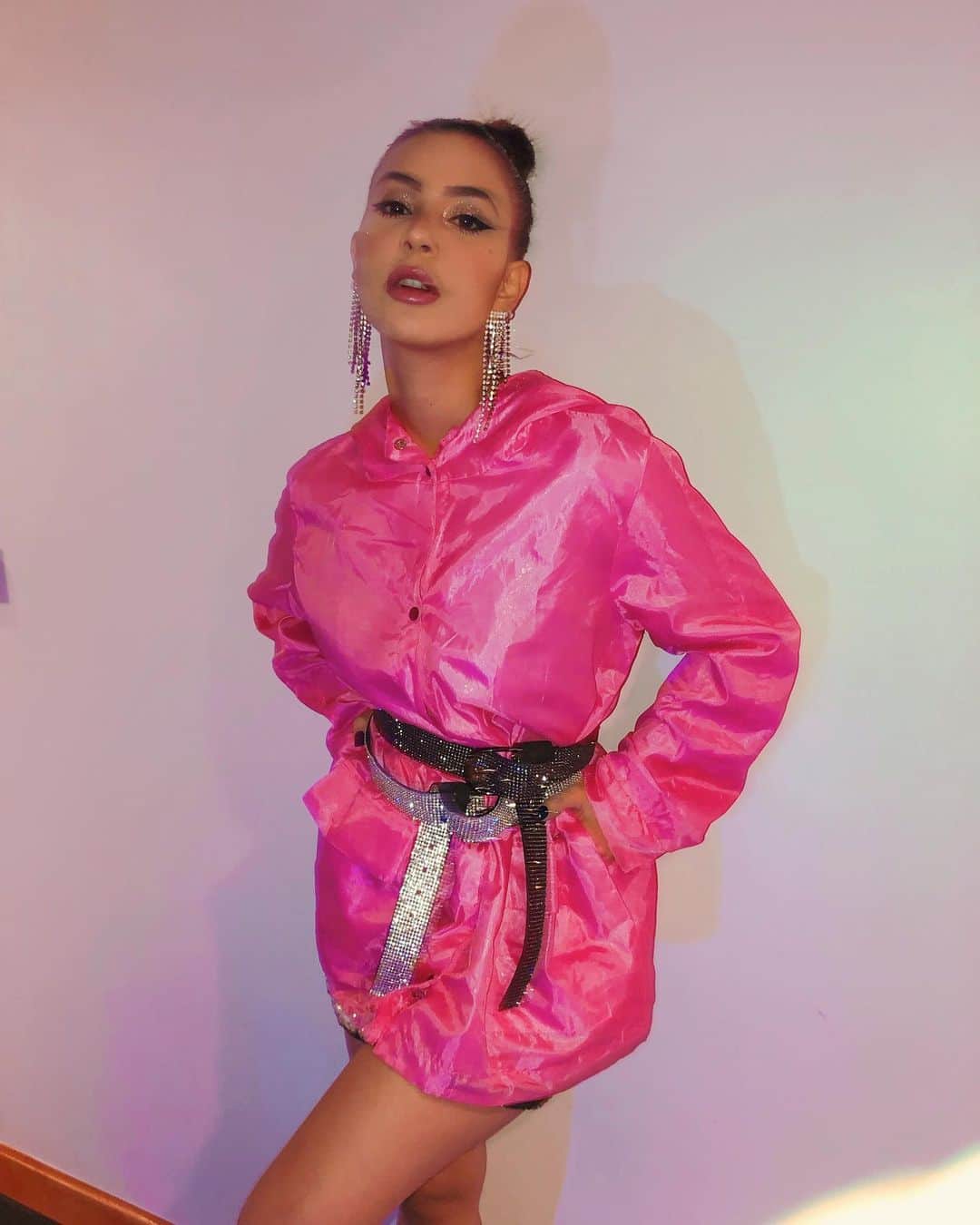 Gabriela Salesのインスタグラム：「Na dúvida do cinto, uso os dois kkkk partiu」