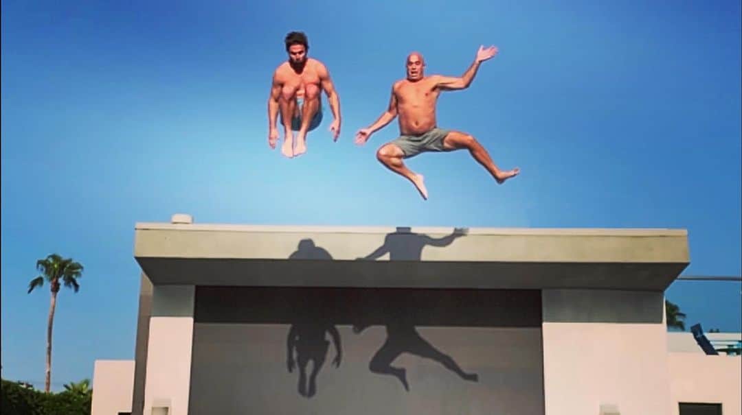 スティーヴン・アメルさんのインスタグラム写真 - (スティーヴン・アメルInstagram)「Two men. One leap.」8月25日 10時44分 - stephenamell