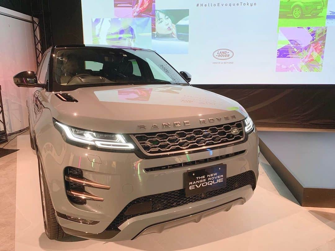 大矢真那さんのインスタグラム写真 - (大矢真那Instagram)「レンジローバーの新型「EVOQUE（イヴォーク）」のアンバサダーに就任された森星さんのCM発表イベントにお邪魔させていただきました☺️ 私もかっこいい車を運転したくなった🥺🚘✨ #HelloEvoqueTokyo #rangerover #landrover」8月25日 10時45分 - masana_oya