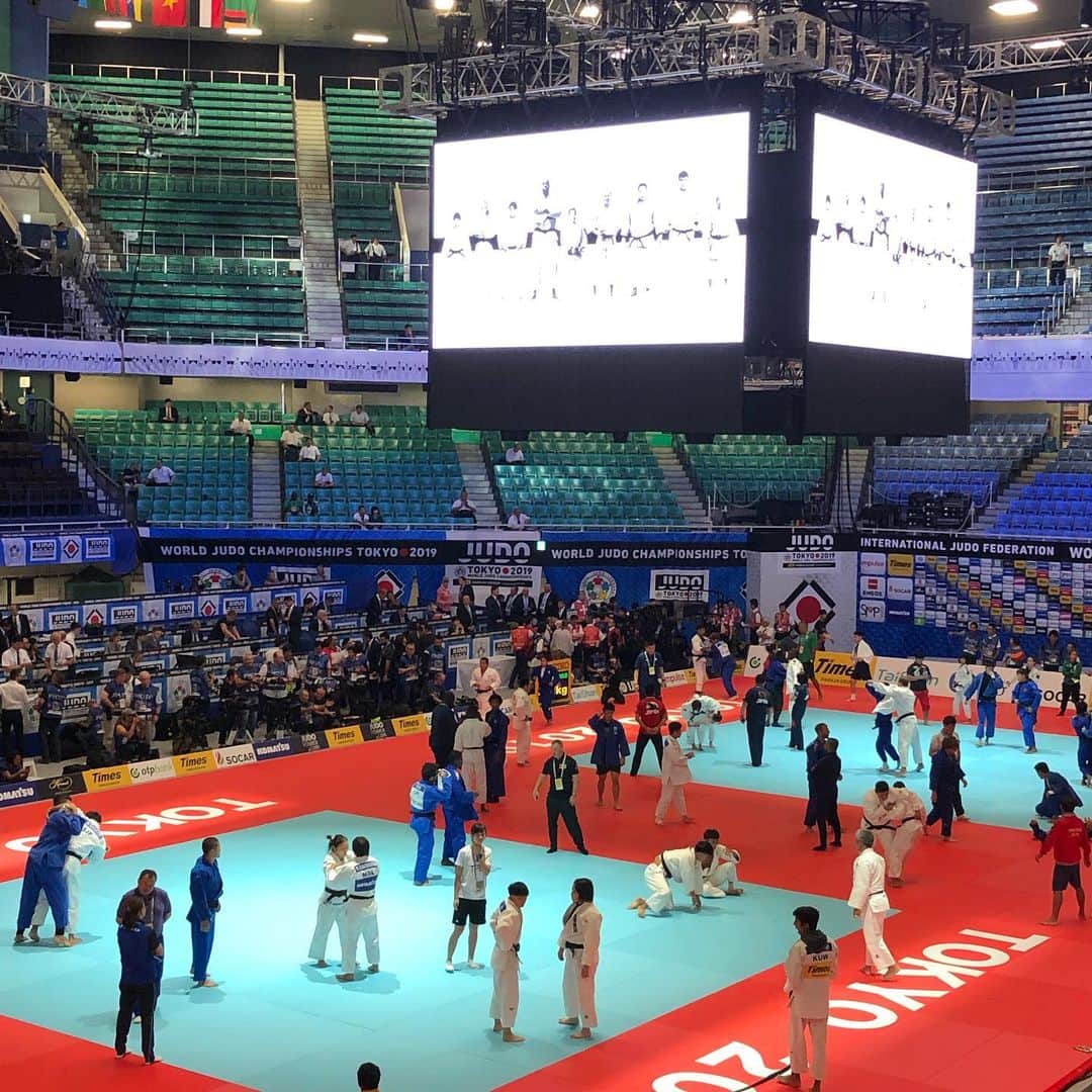 吉田秀彦のインスタグラム：「世界柔道選手権東京大会が開幕！ 大会初日、パーク24から高藤直寿、渡名喜風南が出場します！頑張れ👍」