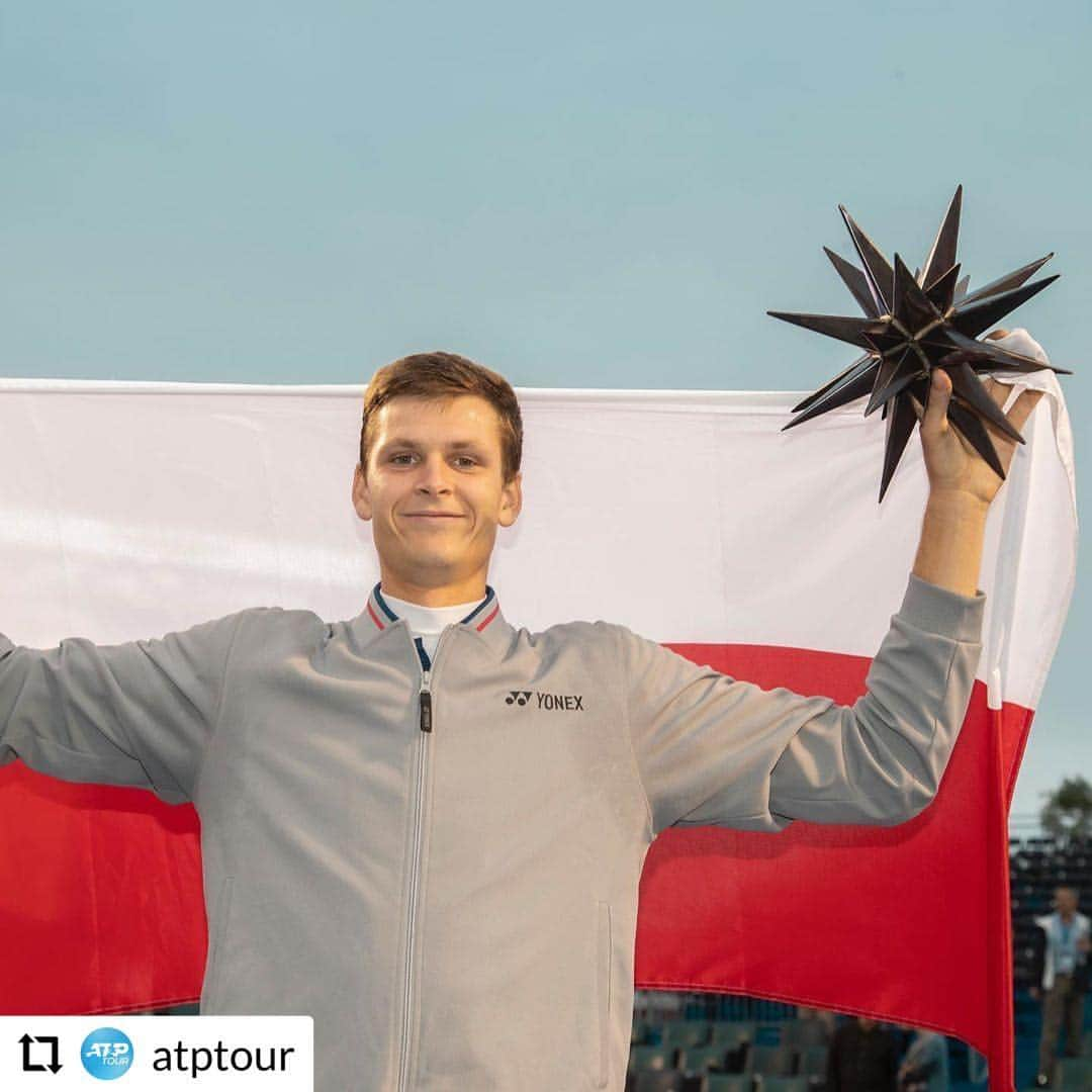 フベルト・フルカチュさんのインスタグラム写真 - (フベルト・フルカチュInstagram)「First @atptour title!!! @winstonsalemopen  Thank you for an amazing support😊😊😊 @yonex_com」8月25日 11時56分 - hubihurkacz