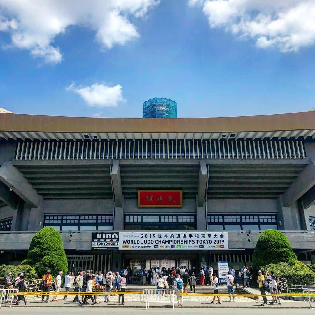 野村忠宏さんのインスタグラム写真 - (野村忠宏Instagram)「「2019 世界柔道選手権」開幕🥋🇯🇵 #2019世界柔道 #大会初日 #男子60kg級 #髙藤直寿 #永山竜樹 #女子48kg級 #渡名喜風南  #フジテレビ柔道中継 #ナビゲーター #野村忠宏 #2019 #JudoWorlds #Tokyo」8月25日 12時05分 - nomura60kg