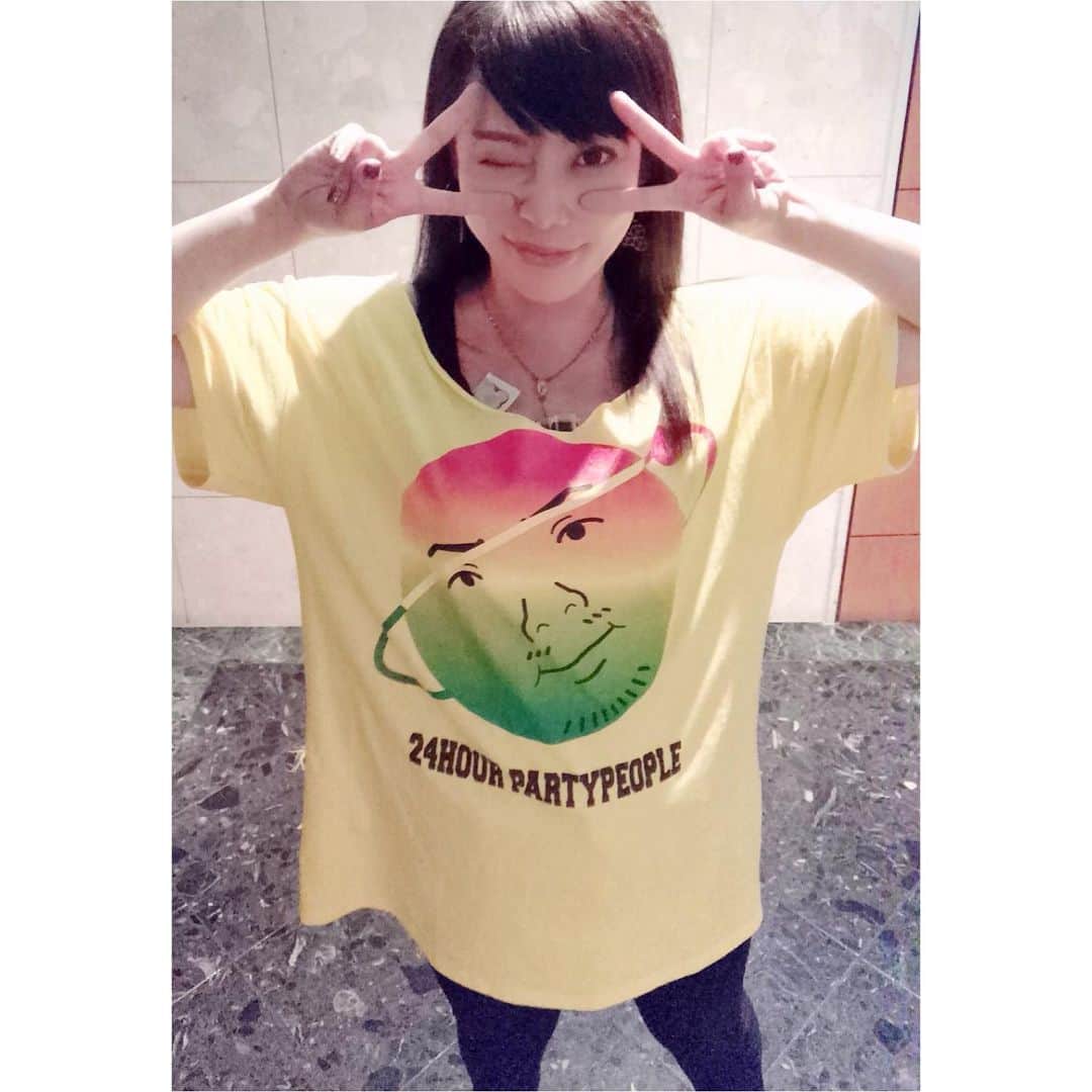 のインスタグラム：「#DJ 禁止、新しいアートフォームを構築するようお達しがあった #クマガイ一門会 。 #クマガイ一門 新人として自分にしかできない何かを追求した結果「ヤベェ奴きたと思った」という感想をいただきました。愛は地球を救うよ。RQ以来の仙台とても楽しかったです。」