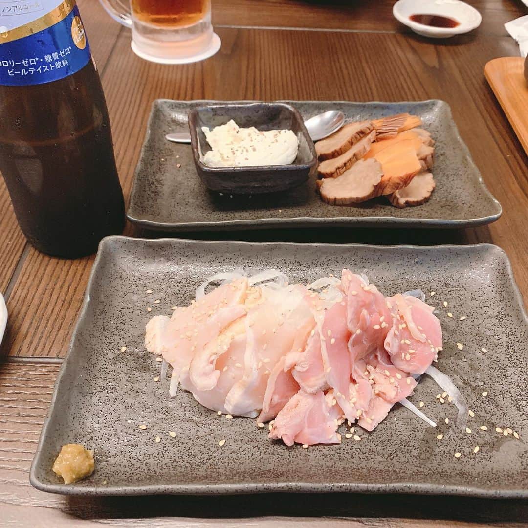 のインスタグラム：「鶏わさ🐓で4ヶ月ほど前におなかを激しくw壊して以来、慎重になっていたにもかかわらず再び手を出してしまいました。」