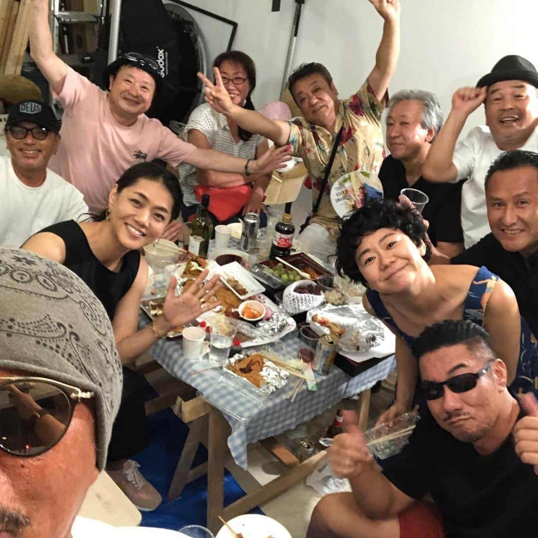 前田典子さんのインスタグラム写真 - (前田典子Instagram)「#初めて行った  #高円寺阿波踊り2019  @hiroyo04  @27.allen_miho  @keiko_ashida らモデルちゃんが参加している連を応援、見物しに #点睛連  踊りが揃っていて きれいで超カッコ良かったよ👍✨ #高円寺 #夏の風物詩 #やっとさーやっとさー  #太鼓 #お囃子 #リズム #トランス #お祭り #暑く熱く盛り上がって  #大きなエネルギー #大きなパワー を感じた💜  高円寺のスタジオRay カメラマン川久保さん @shigeki_kawakubo のスタジオにおじゃま 🍻 地元のコーンさんも参加して@bro.korn 🍺 楽しい宴😆」8月25日 12時52分 - maenorichang