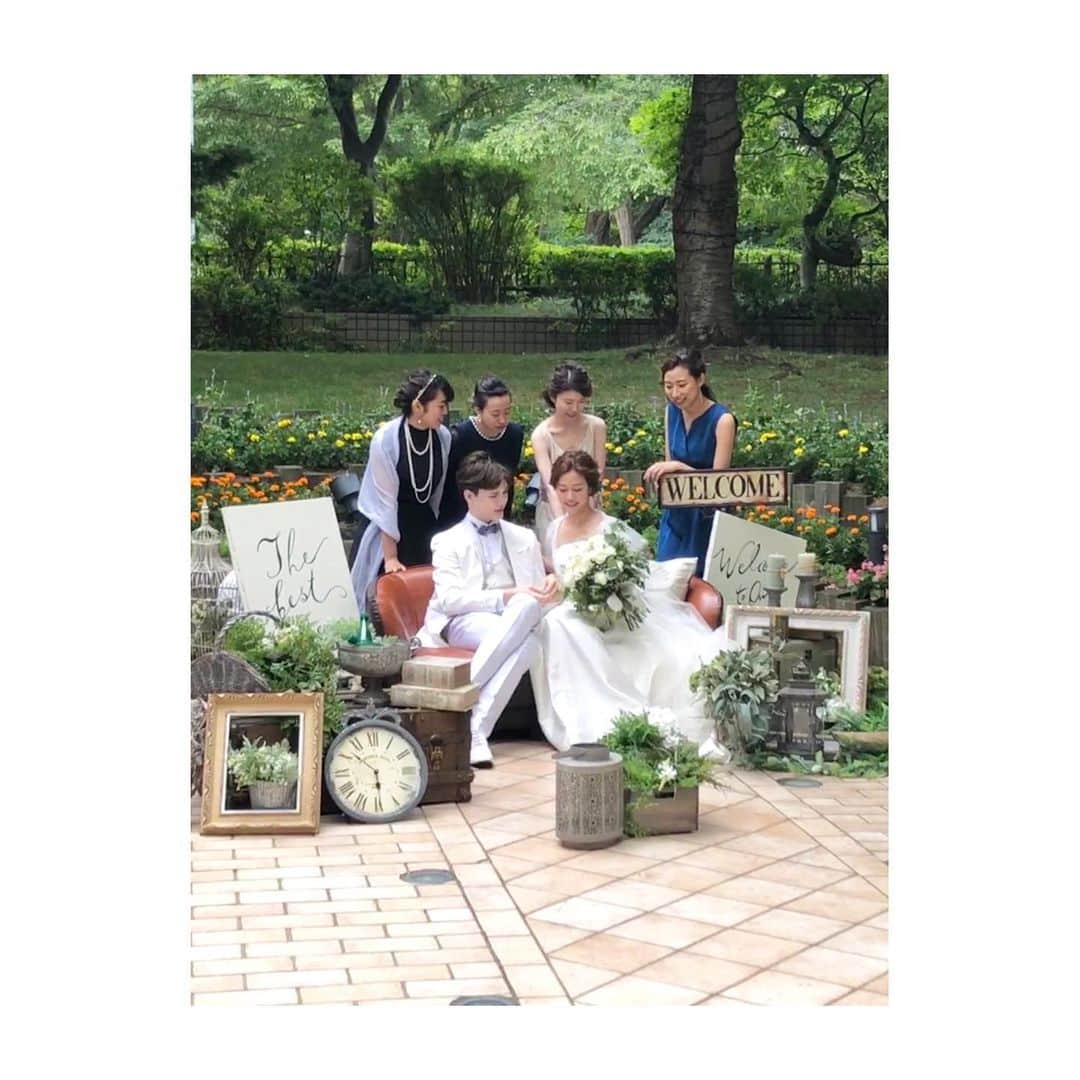 喜多よしかさんのインスタグラム写真 - (喜多よしかInstagram)「ブライダルハウスビビ @bridalhousebibi さんの撮影👰💐💍 ・ マットさん @mattkuwata_official2018 とご一緒させていただきました✨👏 ・ マットさん、とても気さくで優しくて、おすすめ酒粕パックも撮影終わりにプレゼントして下さってリアル王子でした✨👼😭 ありがとうございます😭 ・ 関係者の皆さま、本当に本当にありがとうございました🙇‍♀️💕 ・ パンフレット出来たらまたお知らせします☺️ ・ #ブライダル #ウエディング #結婚式 #ドレス #ウエディングドレス  #プレ花嫁 #天使 #撮影 #マット さん」8月25日 13時09分 - yoshika_1002_official