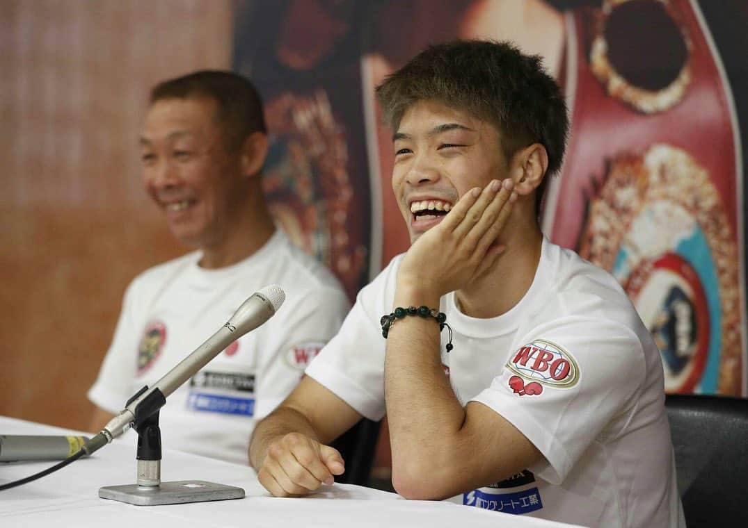 田中恒成のインスタグラム：「☆ 一夜明け会見終わりました。 年内もう一戦戦います‼︎ #田中恒成」