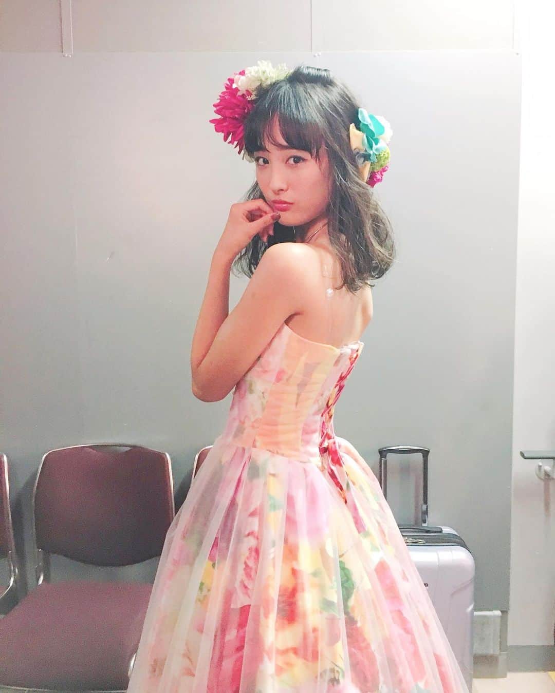 大友花恋さんのインスタグラム写真 - (大友花恋Instagram)「セブンティーン夏の学園祭で着たドレス。 あなたの番ですのあいり。 #どっちも私 #今夜はあな番ですよー」8月25日 14時03分 - karen_otomo