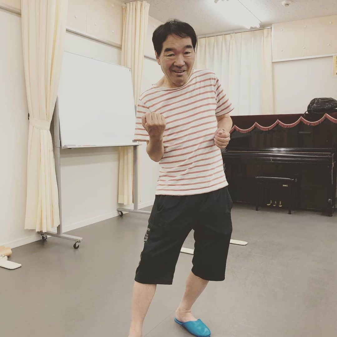 ムロツヨシさんのインスタグラム写真 - (ムロツヨシInstagram)「、 二人で稽古中、」8月25日 14時13分 - murotsuyoshi0123