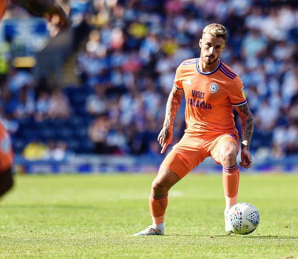 ジョー・ベネットのインスタグラム：「🔶️ @cardiffcityfc」