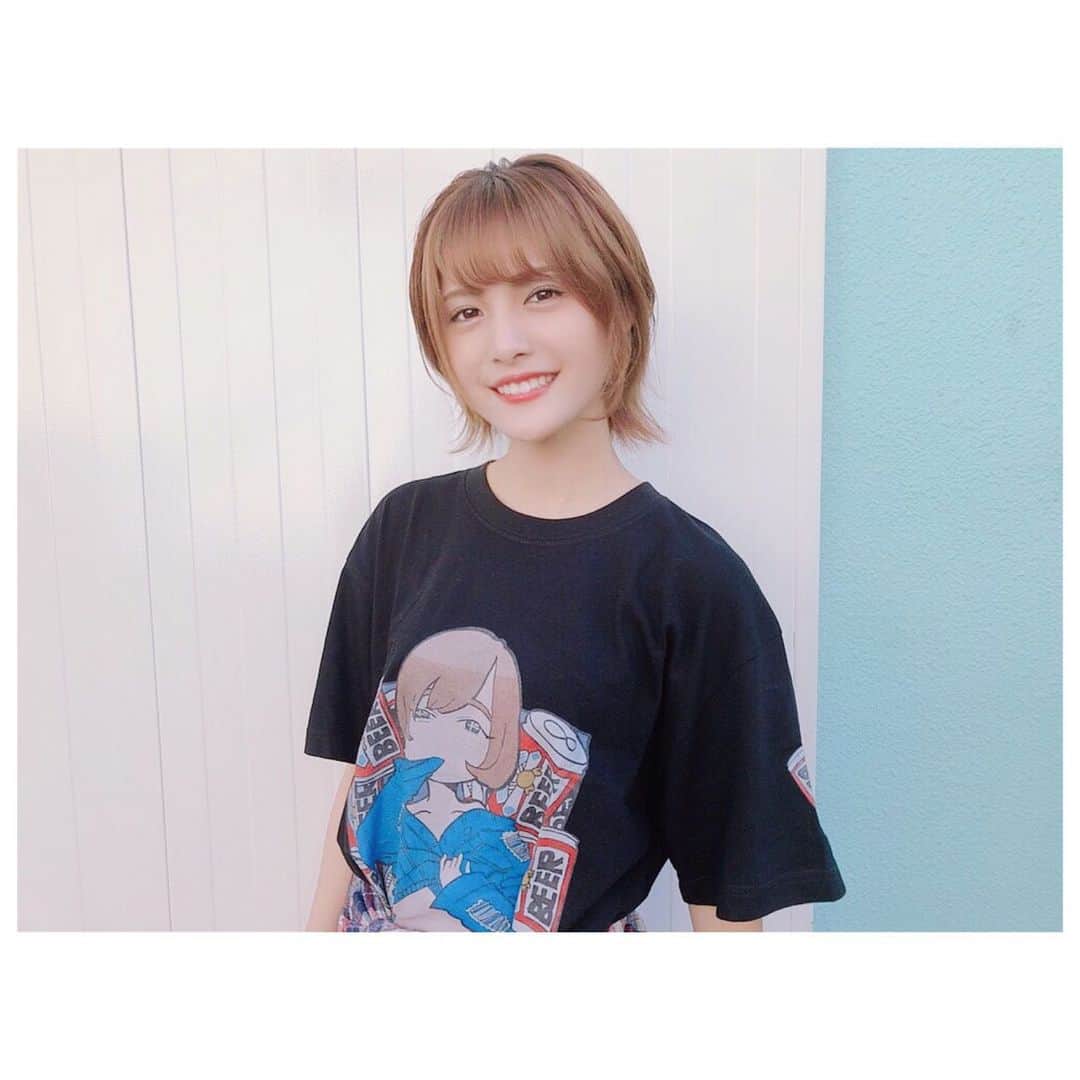 美沙玲奈さんのインスタグラム写真 - (美沙玲奈Instagram)「もうすぐ夏も終わるね‥☻☀ マキT👕 @nishimaakii 可愛い。破れタイツ加入希望💋」8月26日 0時55分 - rei777_official